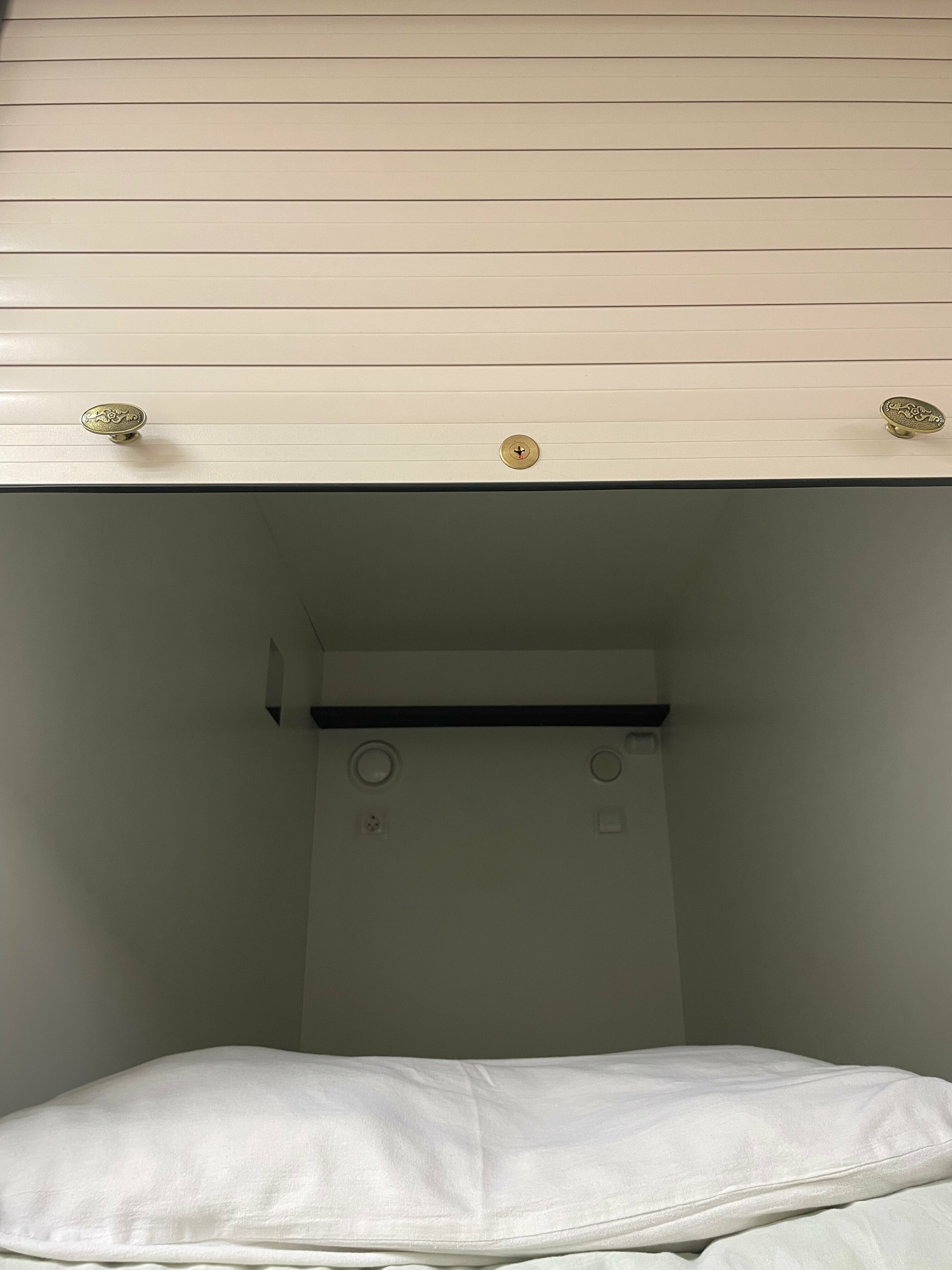 Одноместная капсула