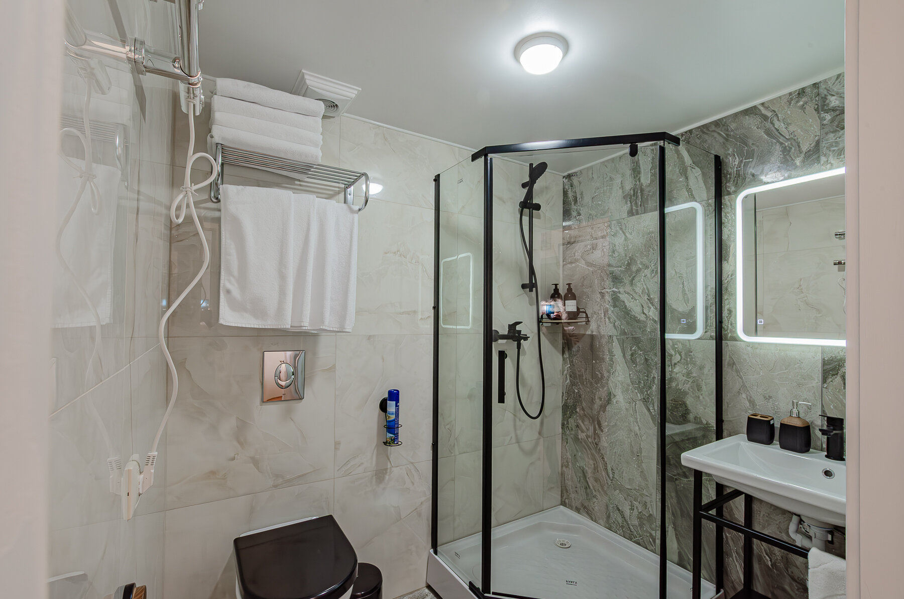 Двухуровневый номер-студия