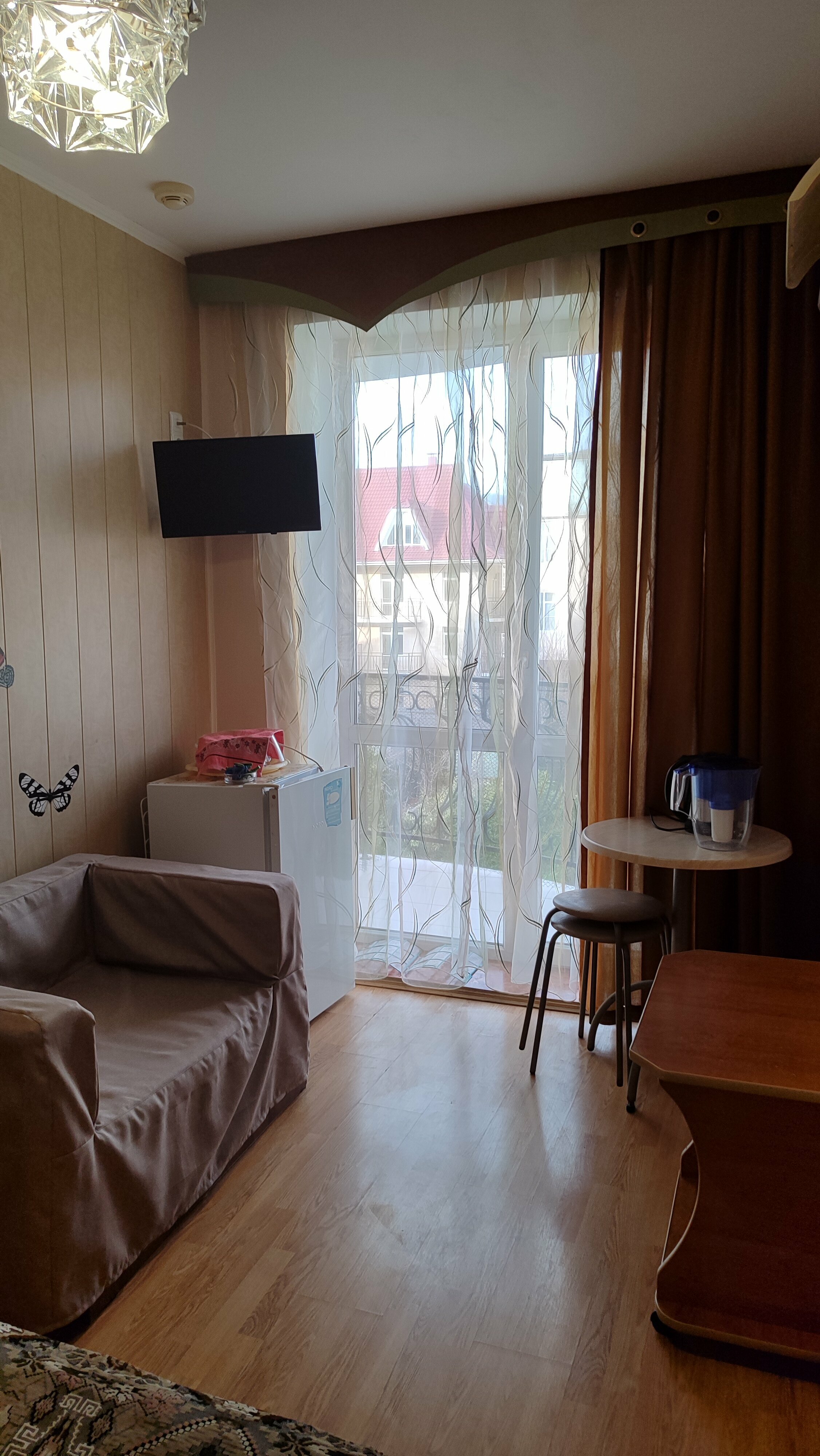 Трехместный номер с балконом