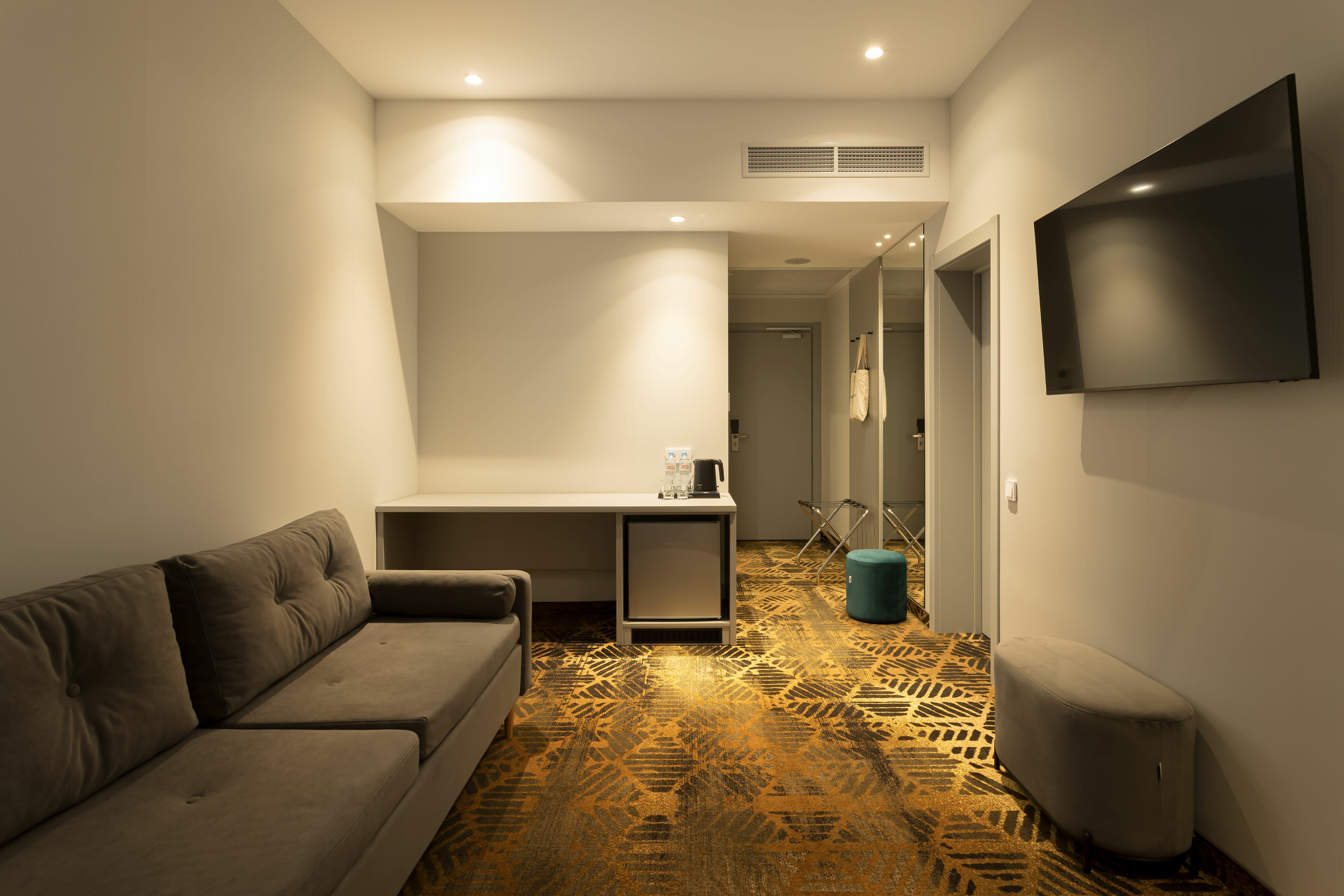 Люкс с доступом в термальную зону и бассейн и видом на реку