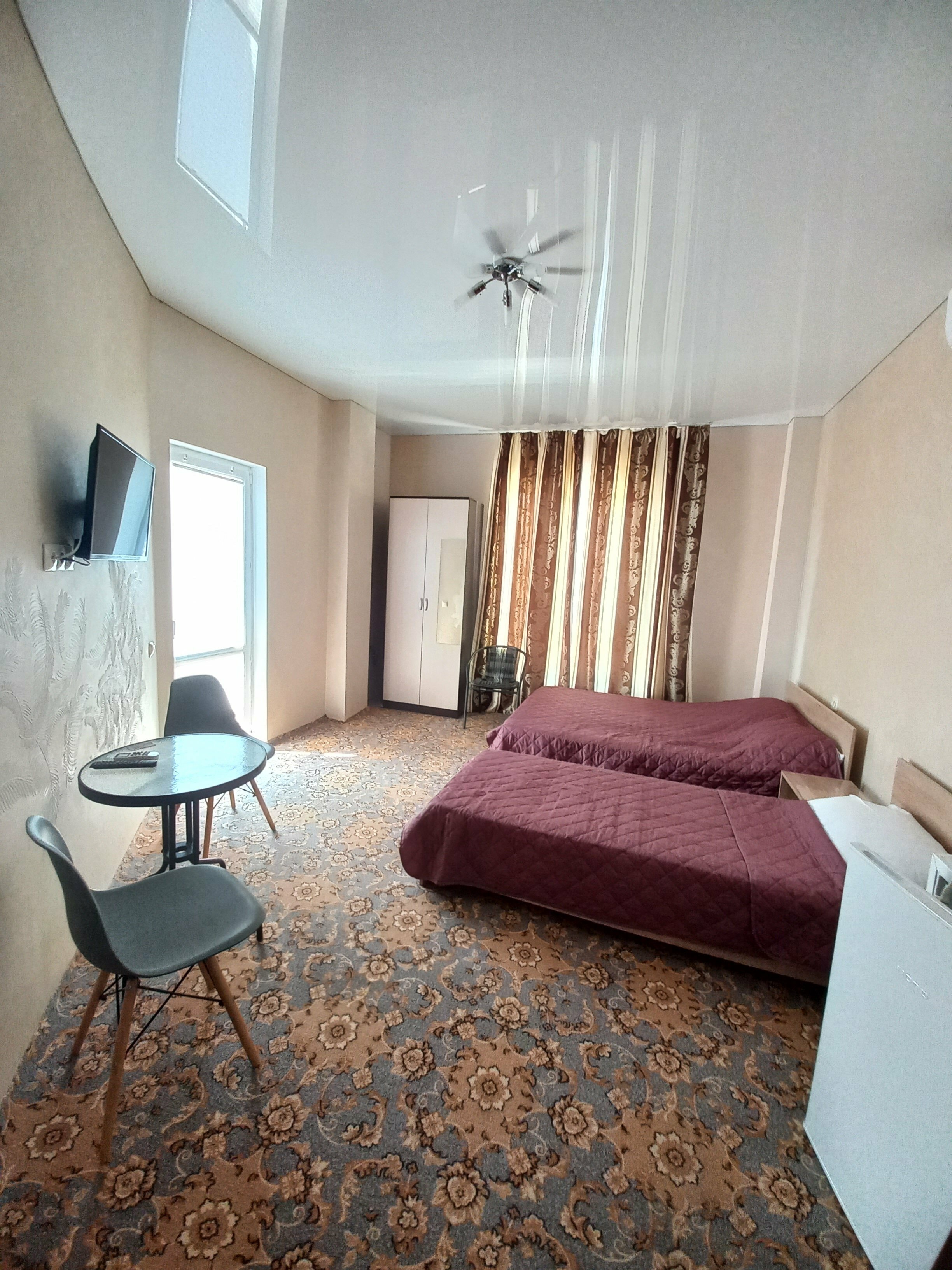 Трехместный номер Делюкс