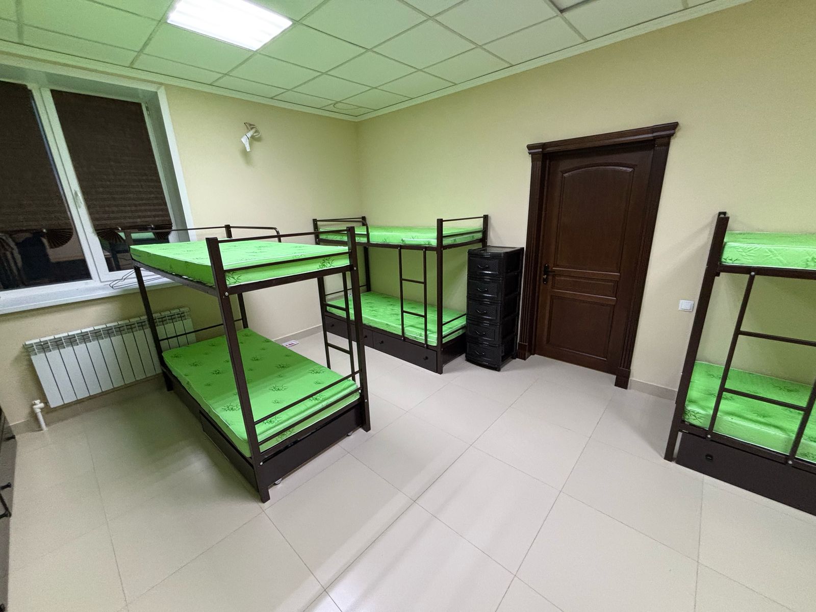 Общий 10-местный номер для мужчин