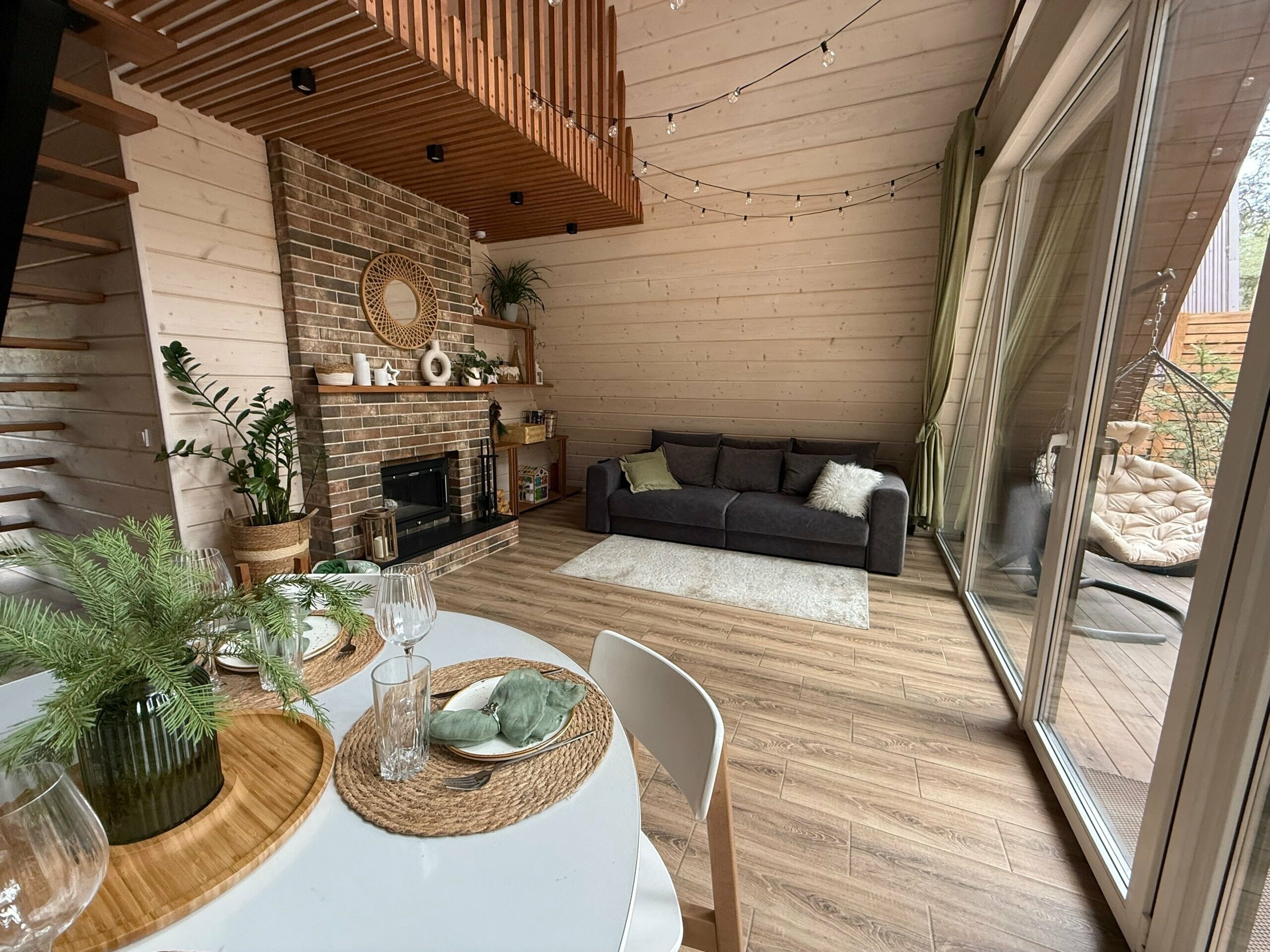 Дом с камином и баней (2, светлый)