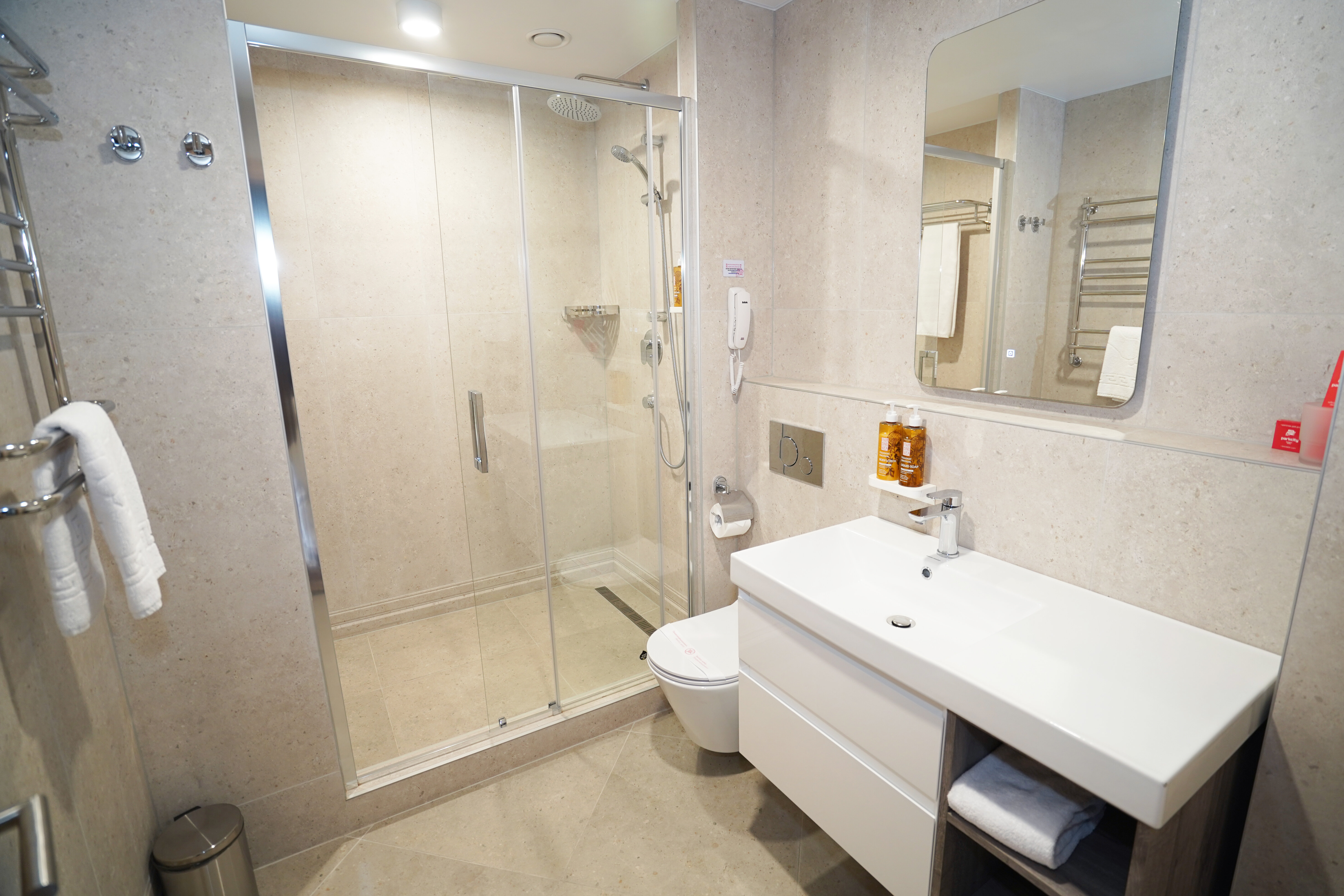 Делюкс (Deluxe)