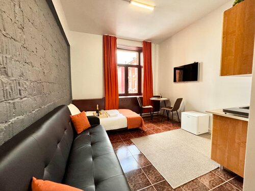 Комфорт для Пятерых в Metro Apartments