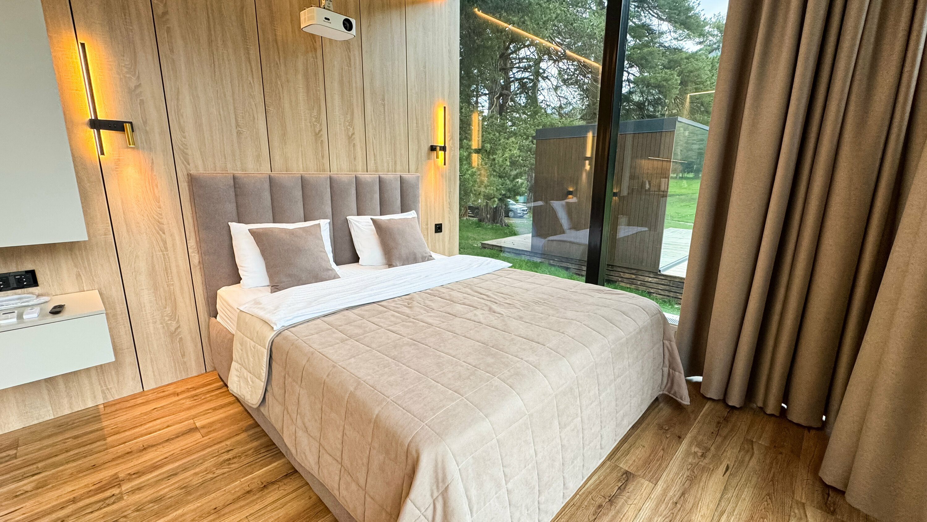 Люкс с видом на горы