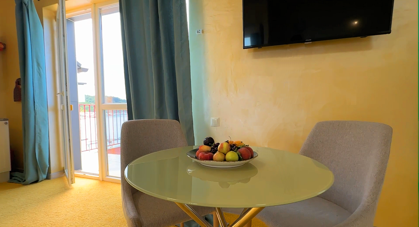 Номер-студия с террасой