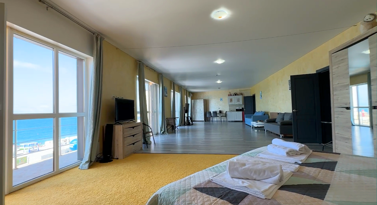 Люкс с видом на море