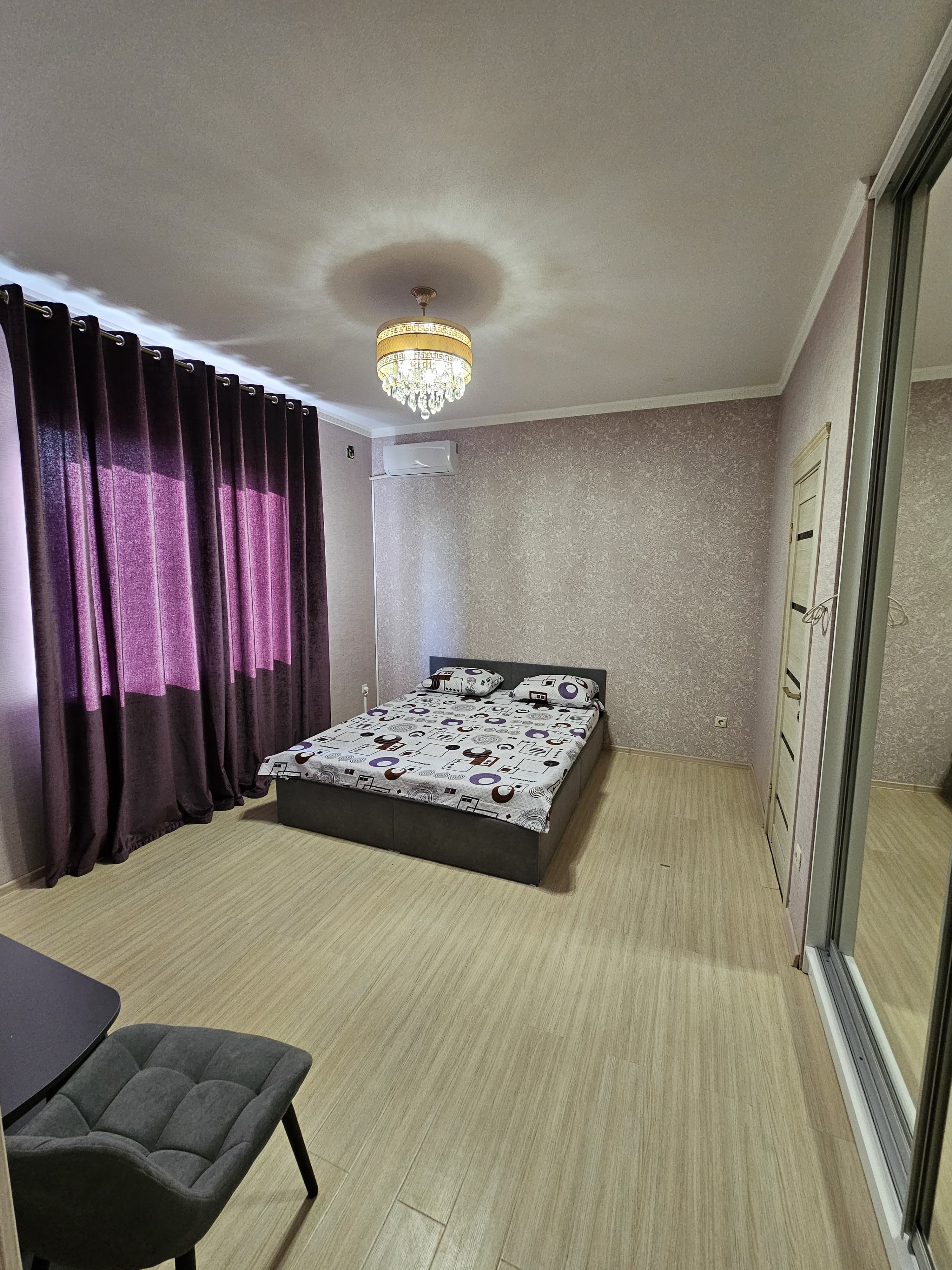 Cемейный номер с собственной ванной комнатой