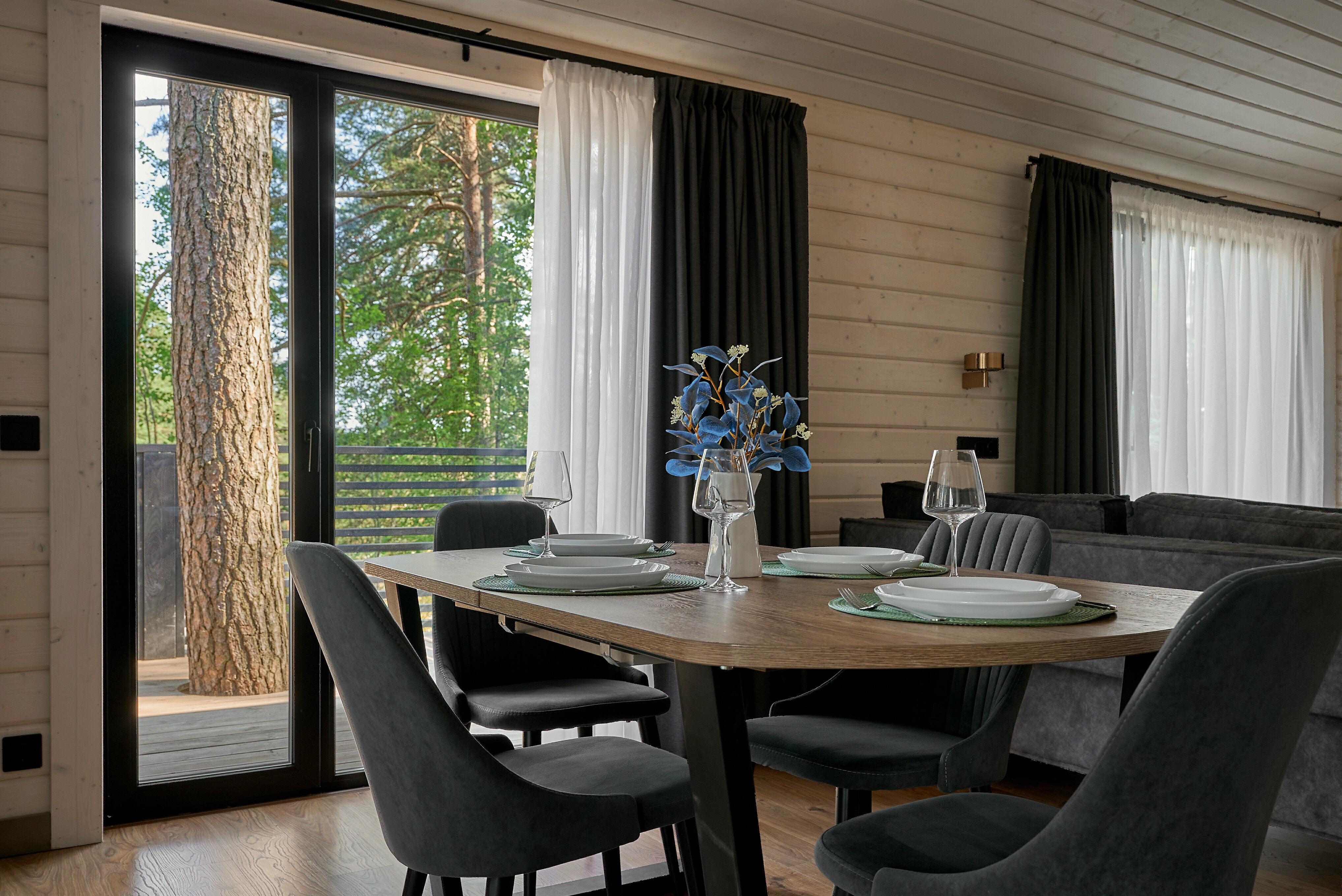 Дом №4 с купелью и гриль-домом