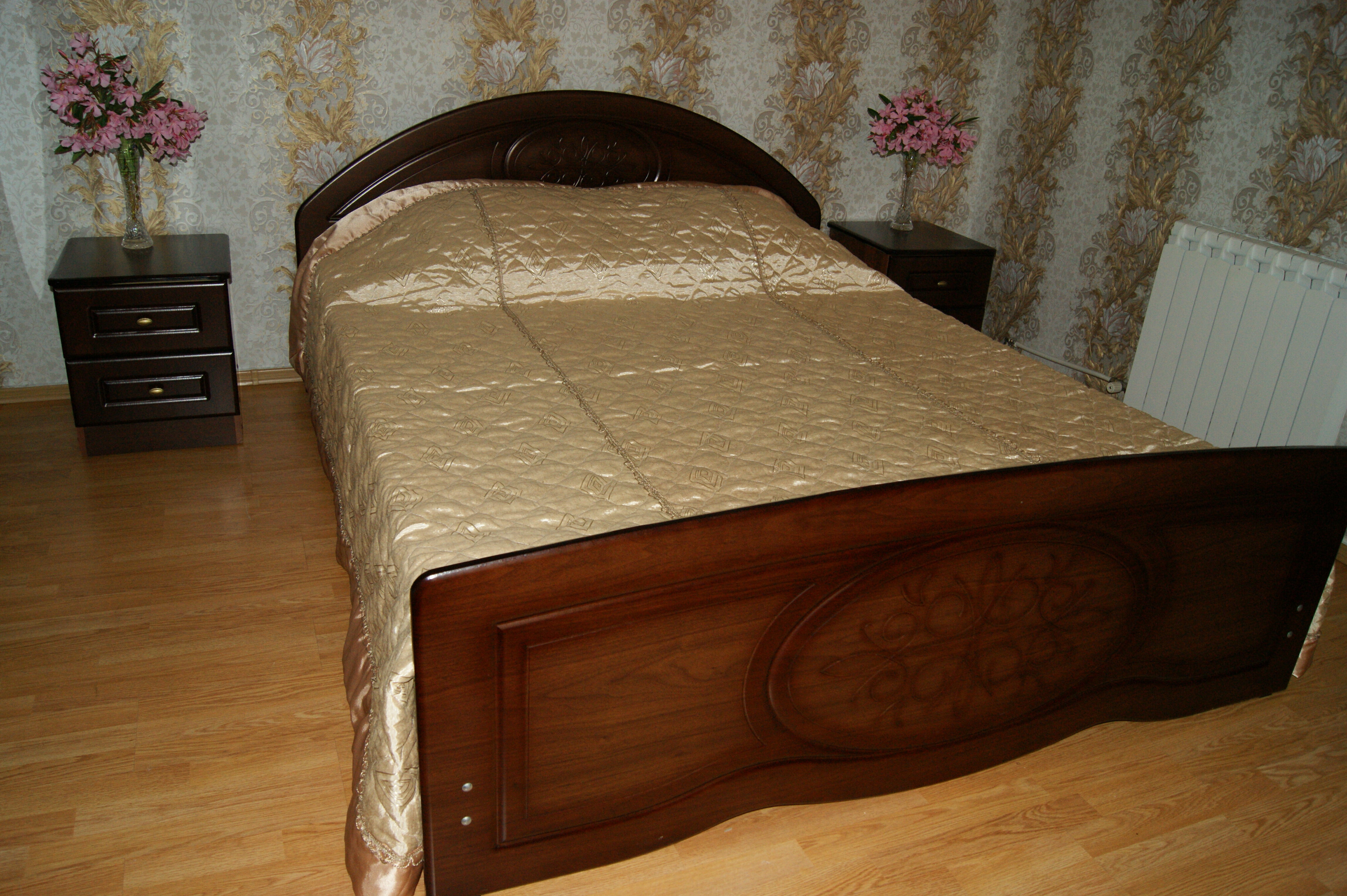 Пятиместный номер с видом на сад