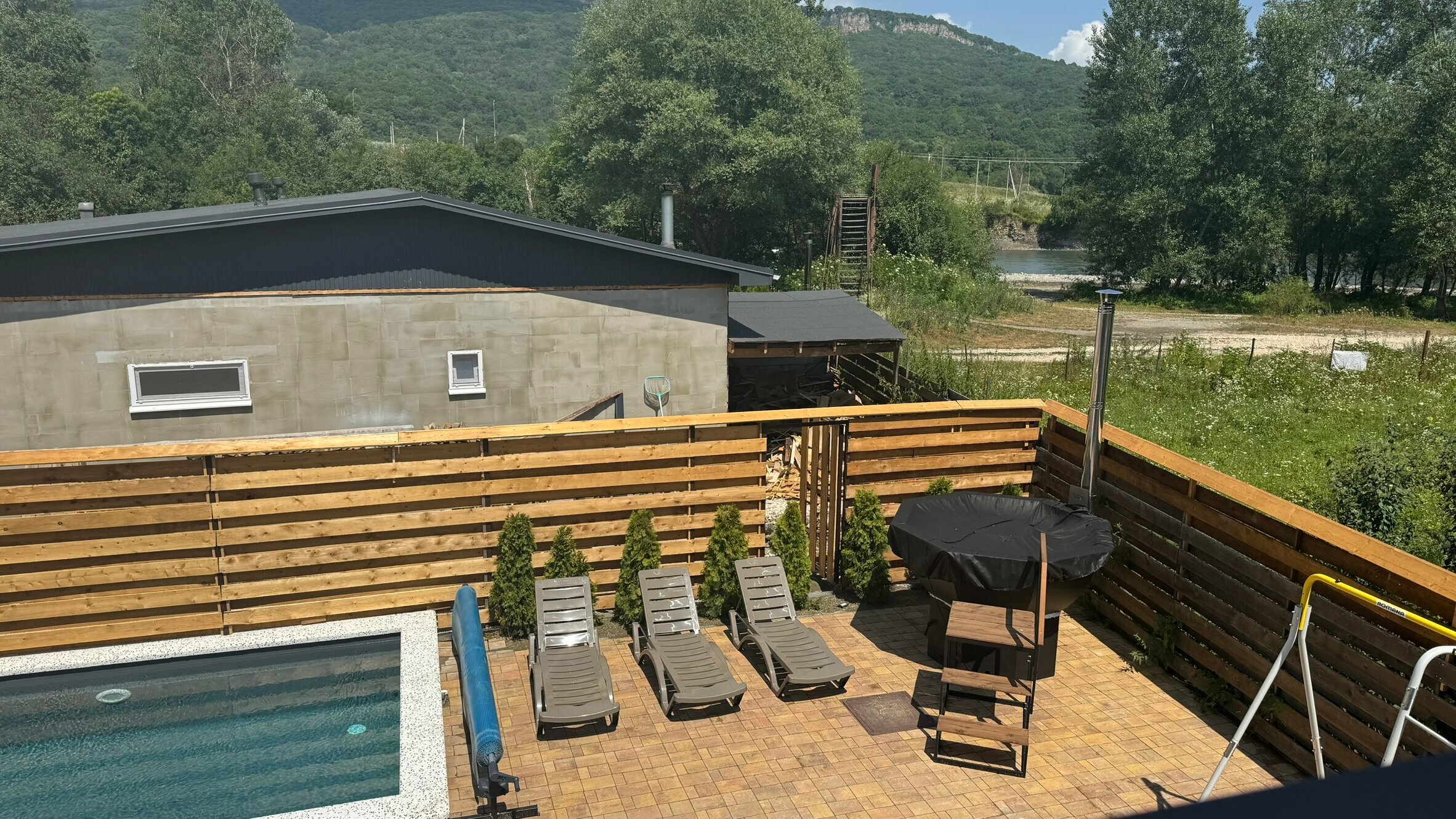 Дом с видом на горы