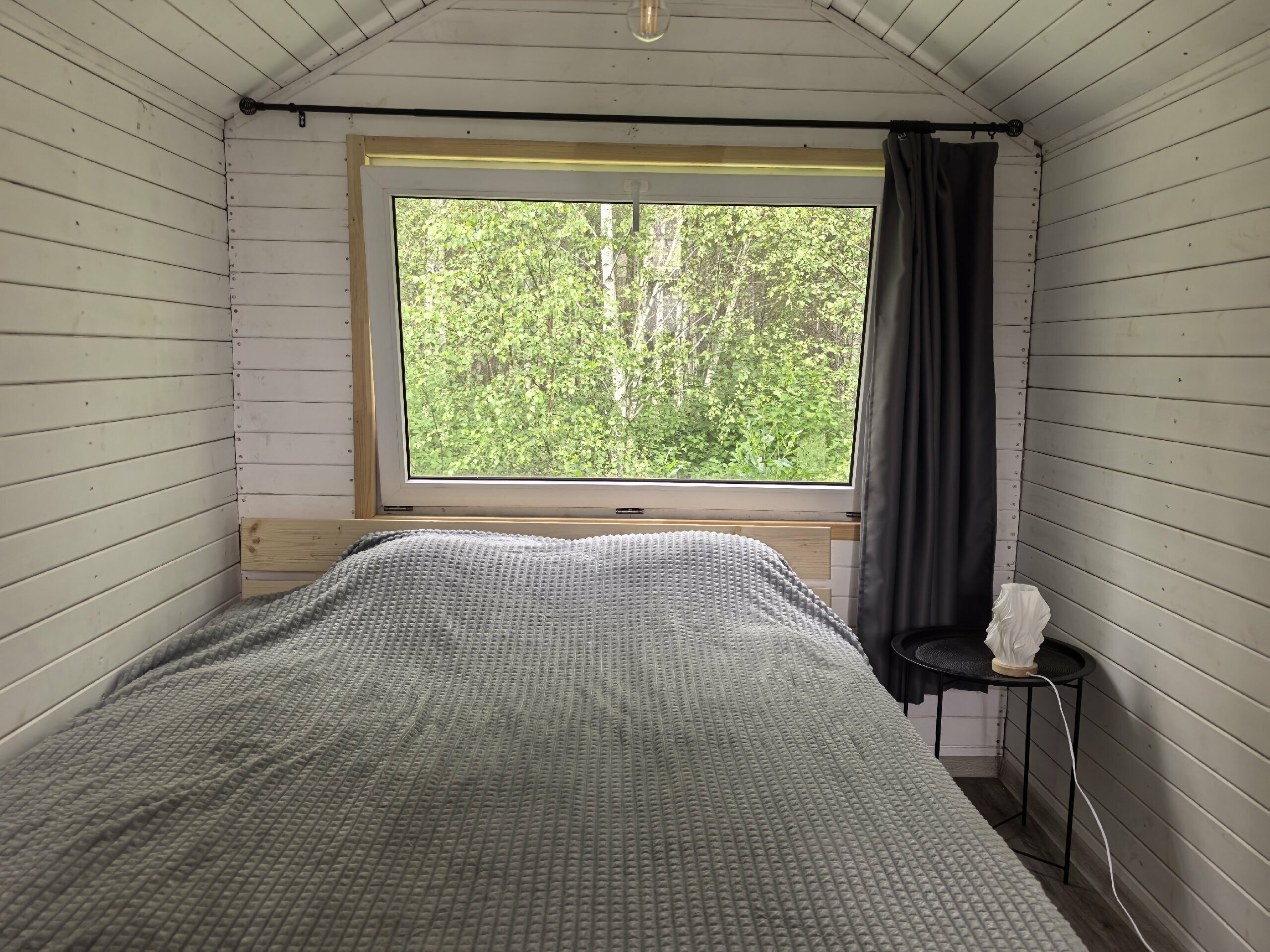 Треугольный дом с баней и чаном