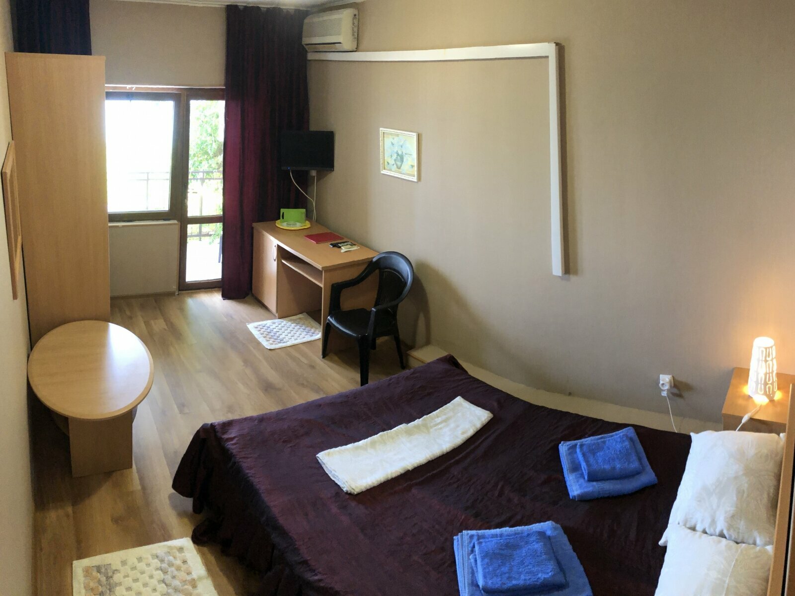 Стандартный двухместный номер с 1 кроватью или 2 отдельными кроватями и балконом