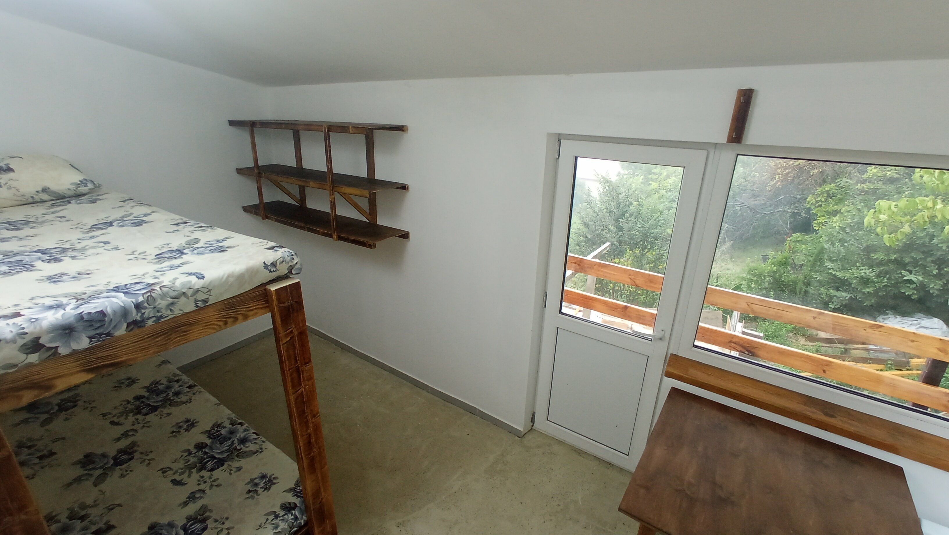 Бюджетный трехместный номер с балконом