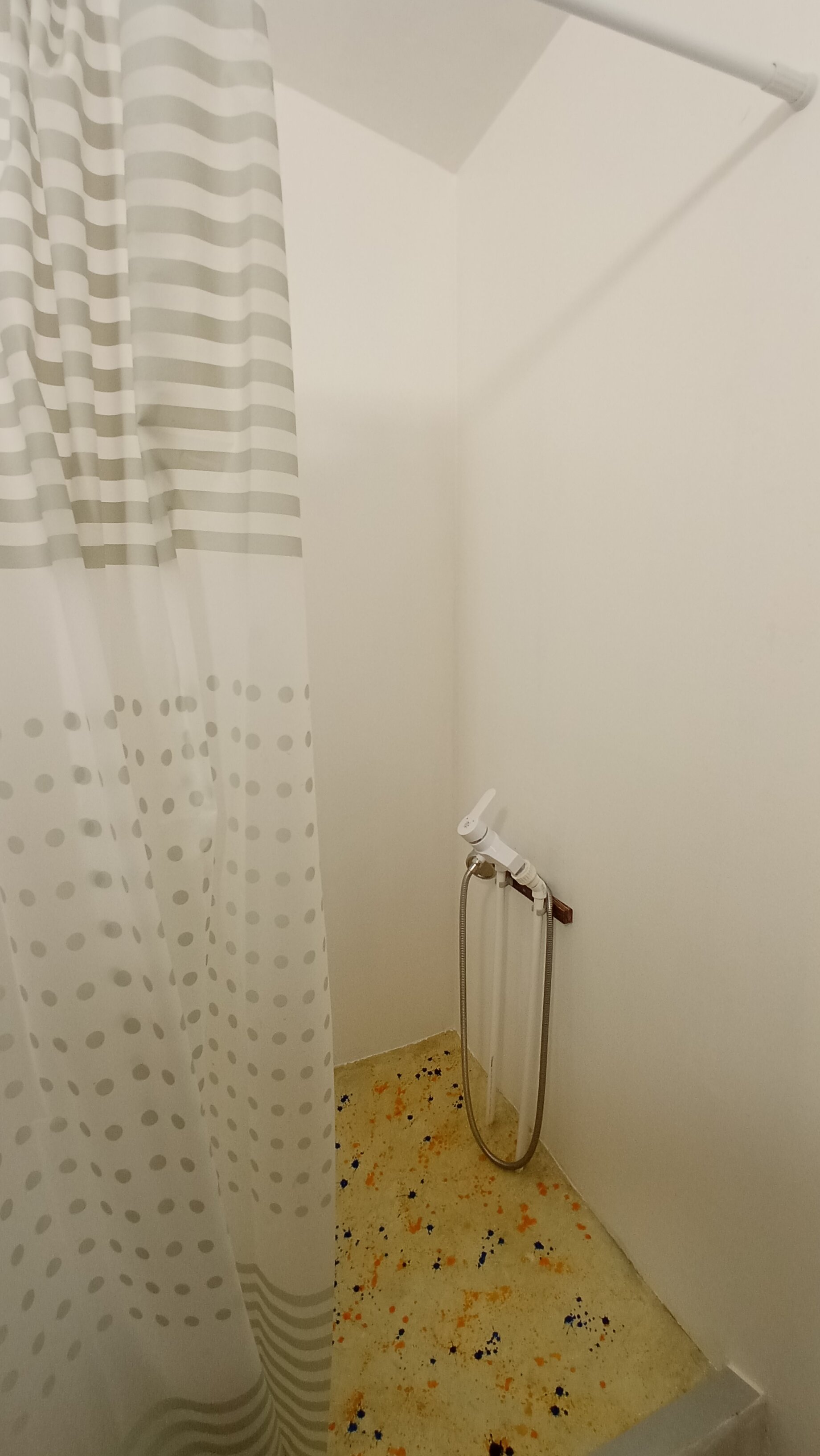 Бюджетный трехместный номер с балконом