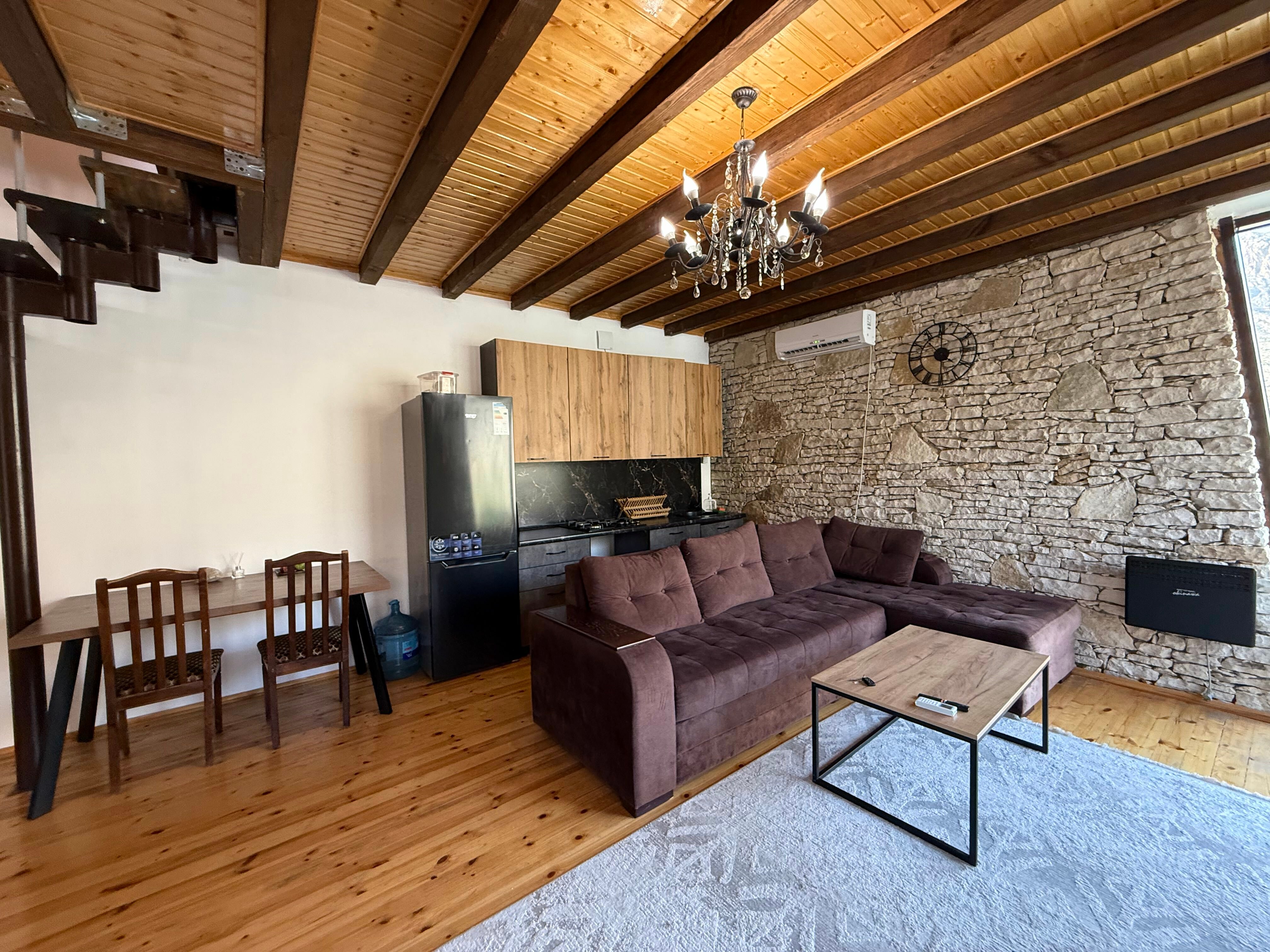 Гостевой дом Голхин с бассейном. Внимание! Комплекс находится не на территории! Удаленность - 40 мин езды. Завтрак не включен!