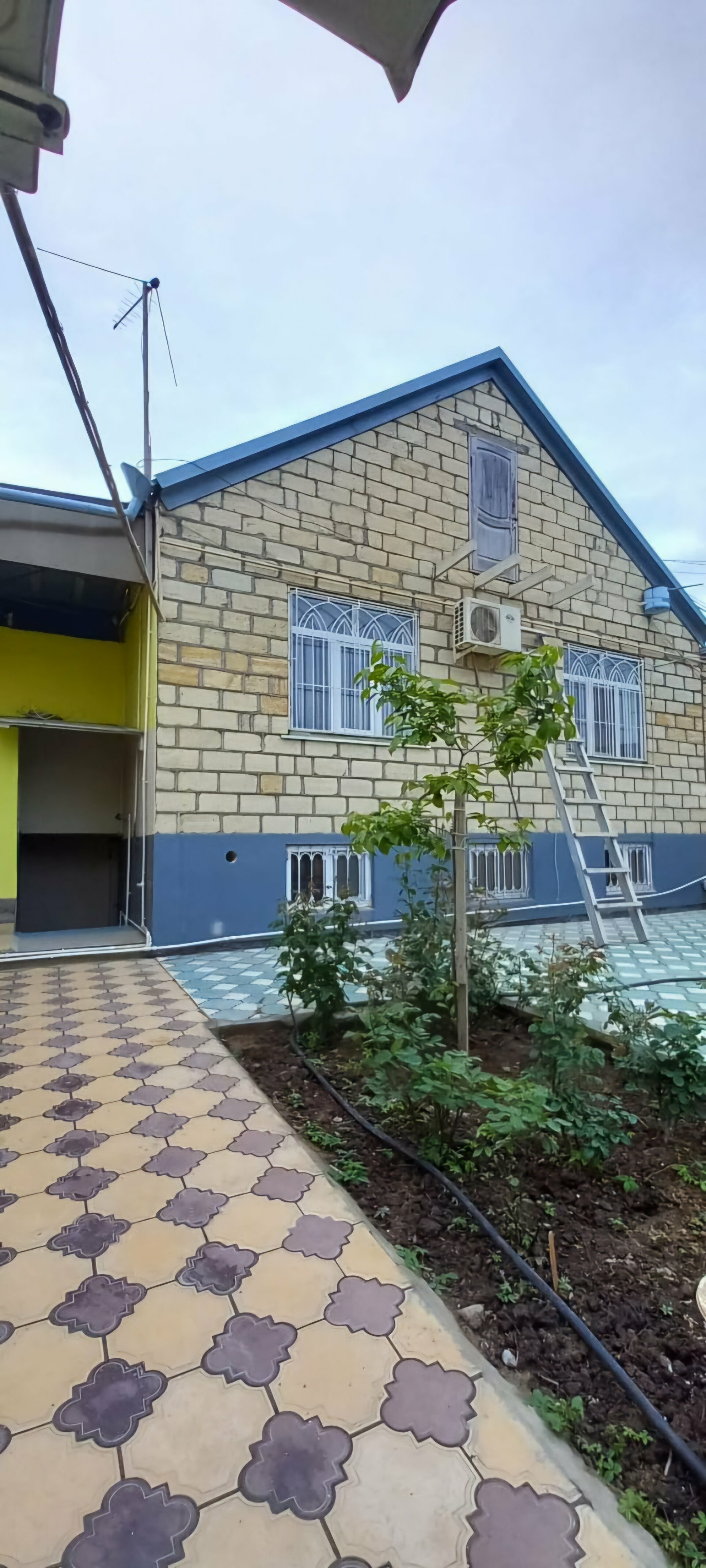 Гостевой дом на цокольном этаже