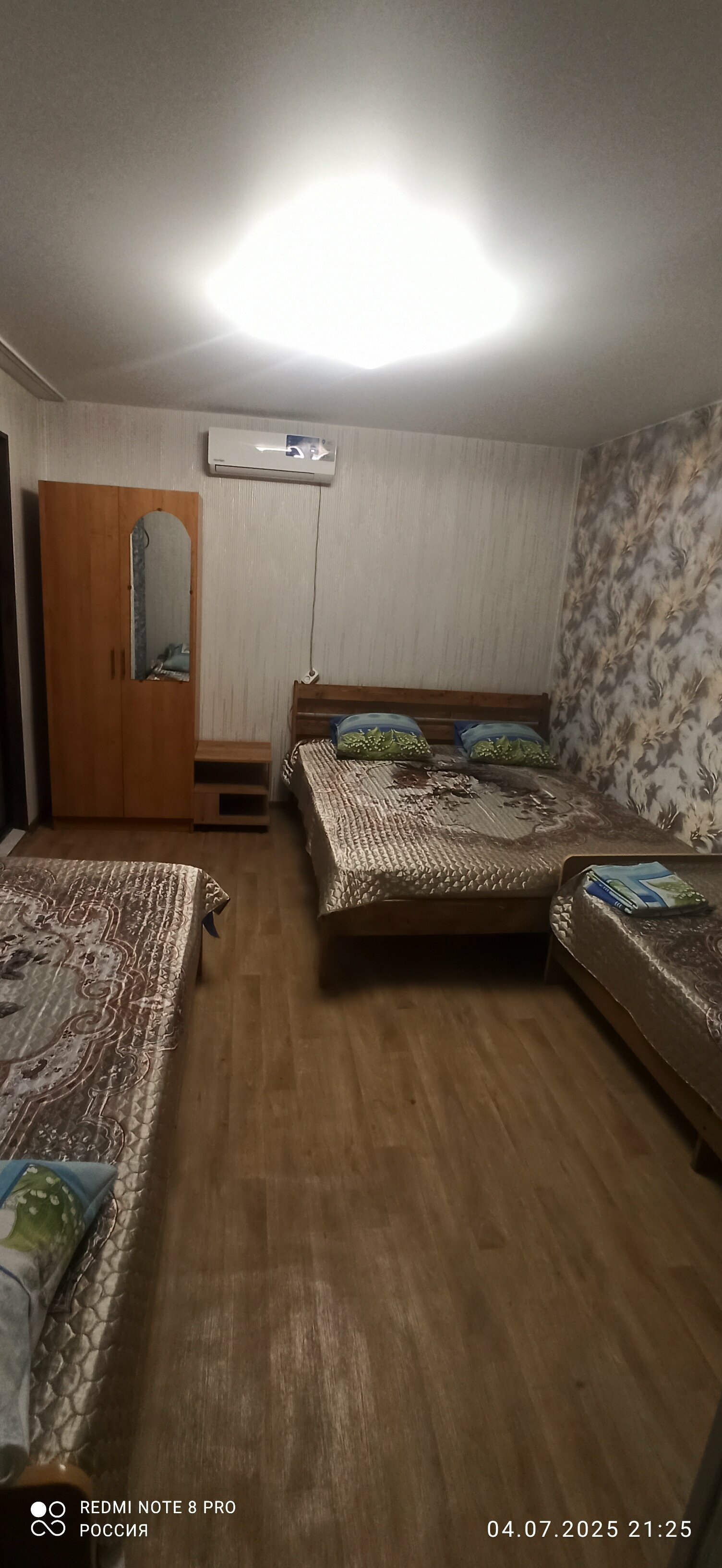 Коттедж с балконом