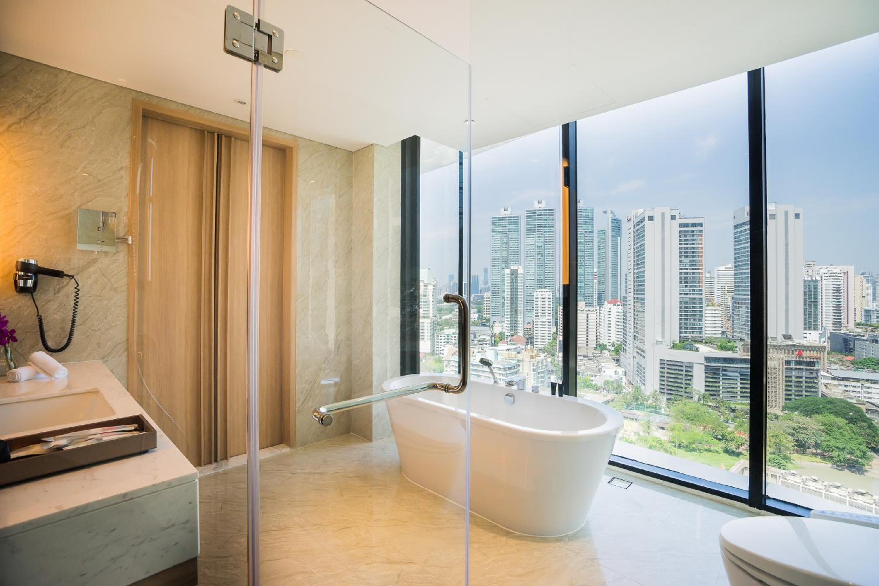 SkyView Executive Suite