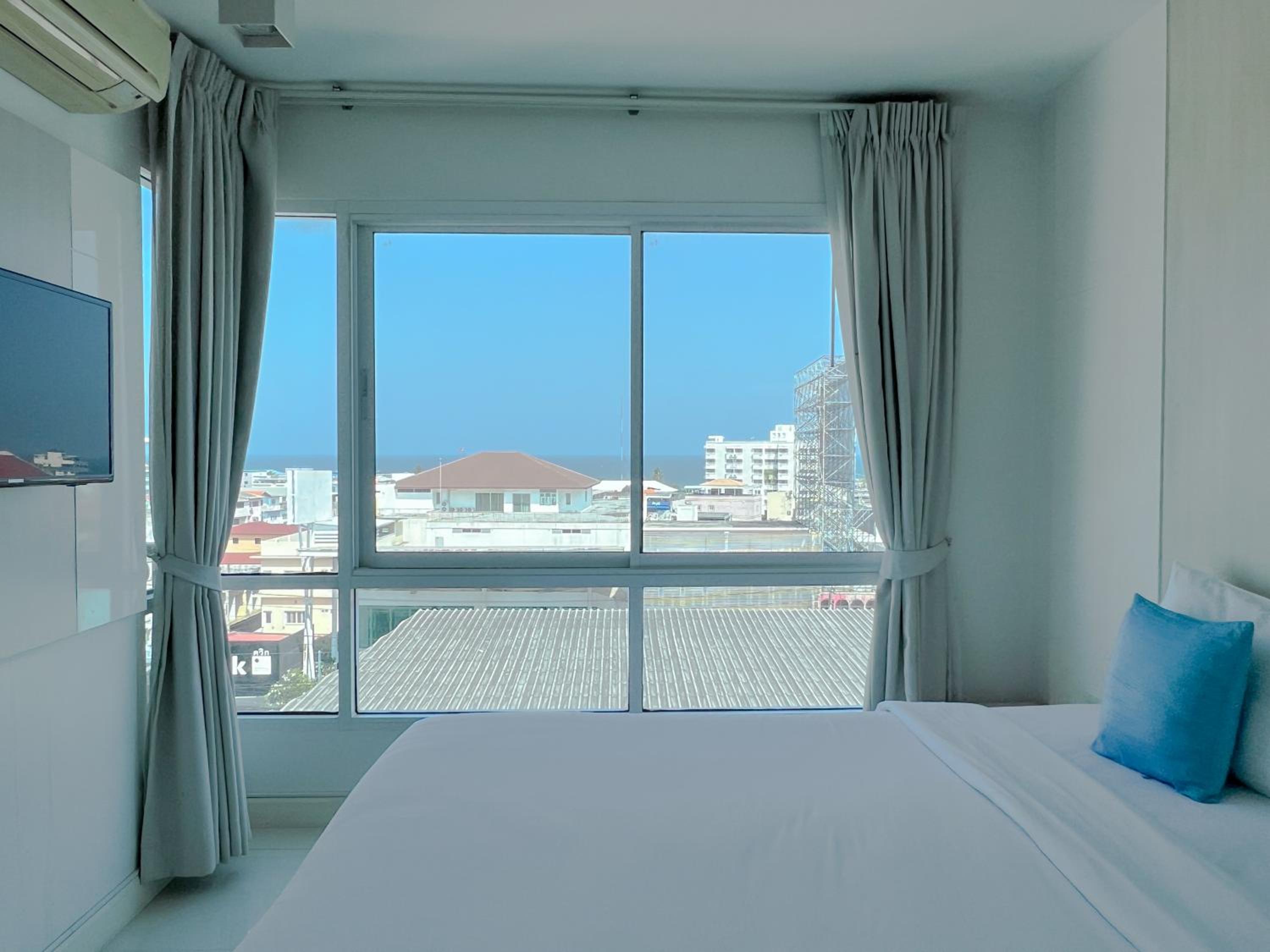 Deluxe Double Room with Sea View