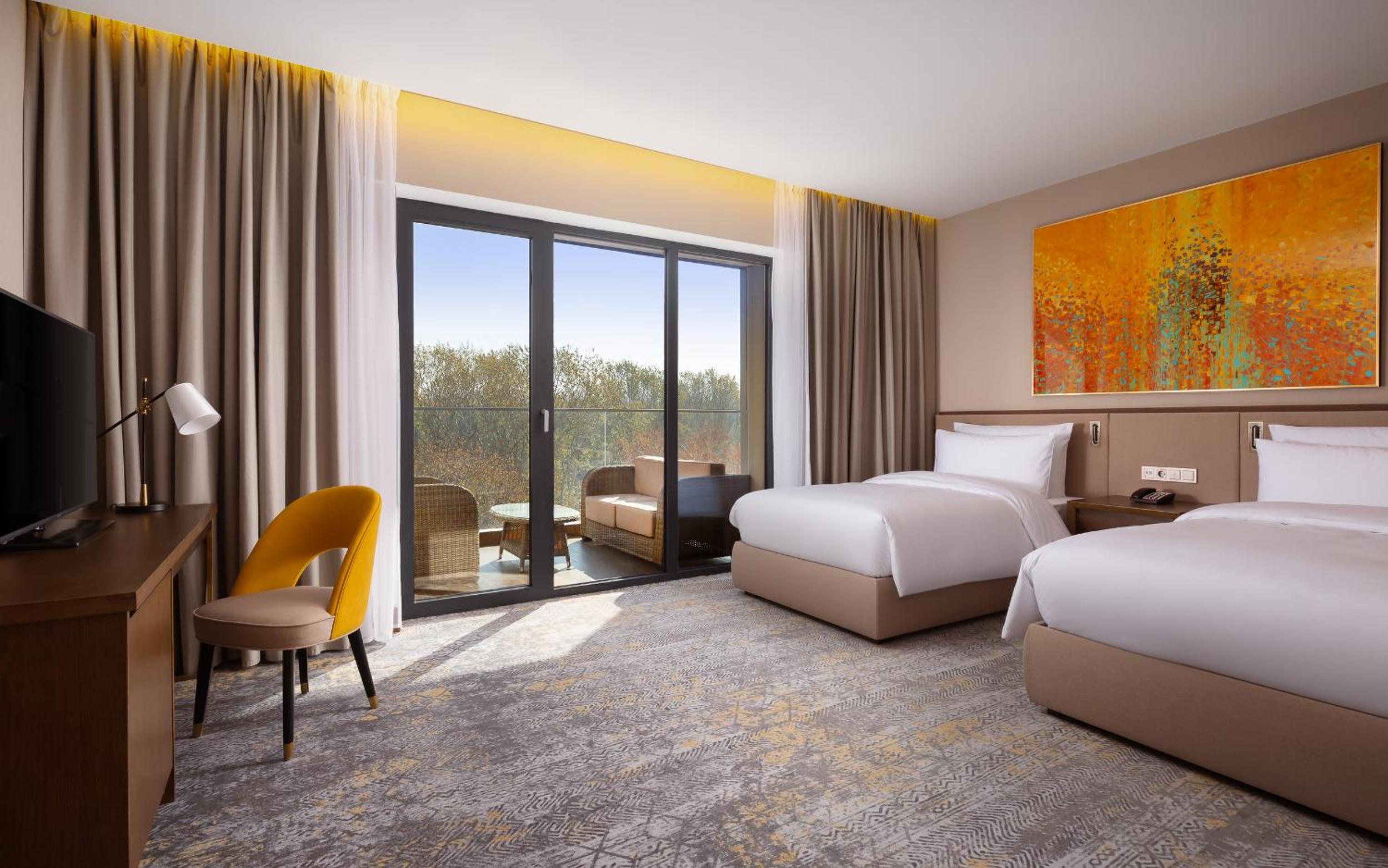 Deluxe Twin Room with Mountain View