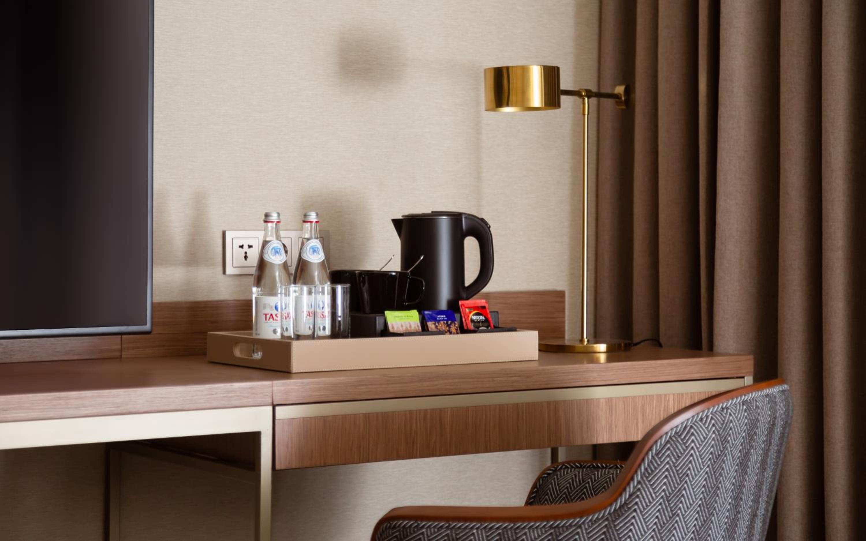 Classic King Room with Mountain View