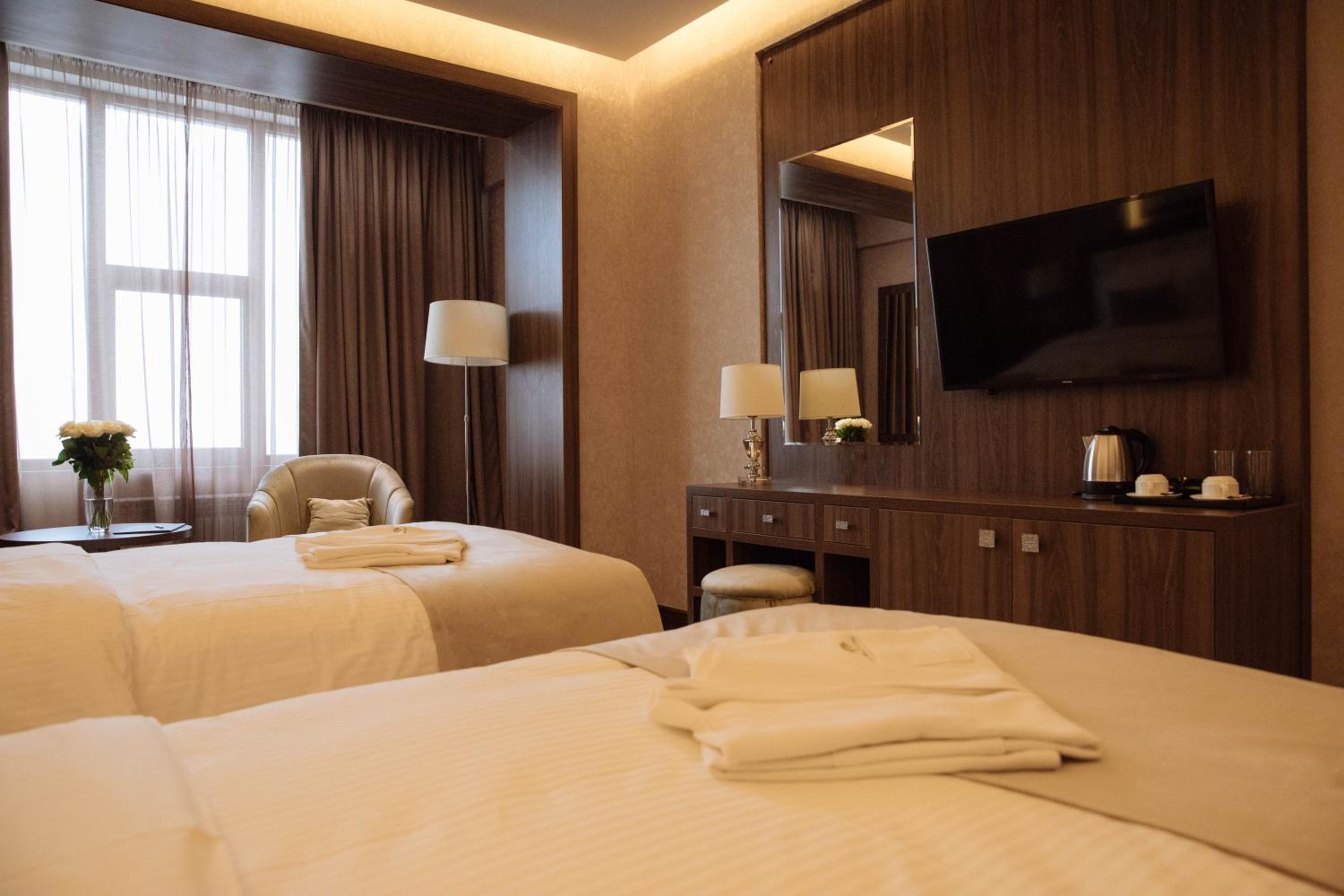 Deluxe Double or Twin Room