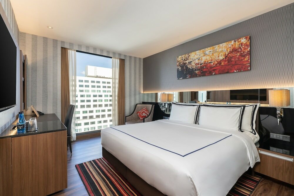 Continent Skyline King Room