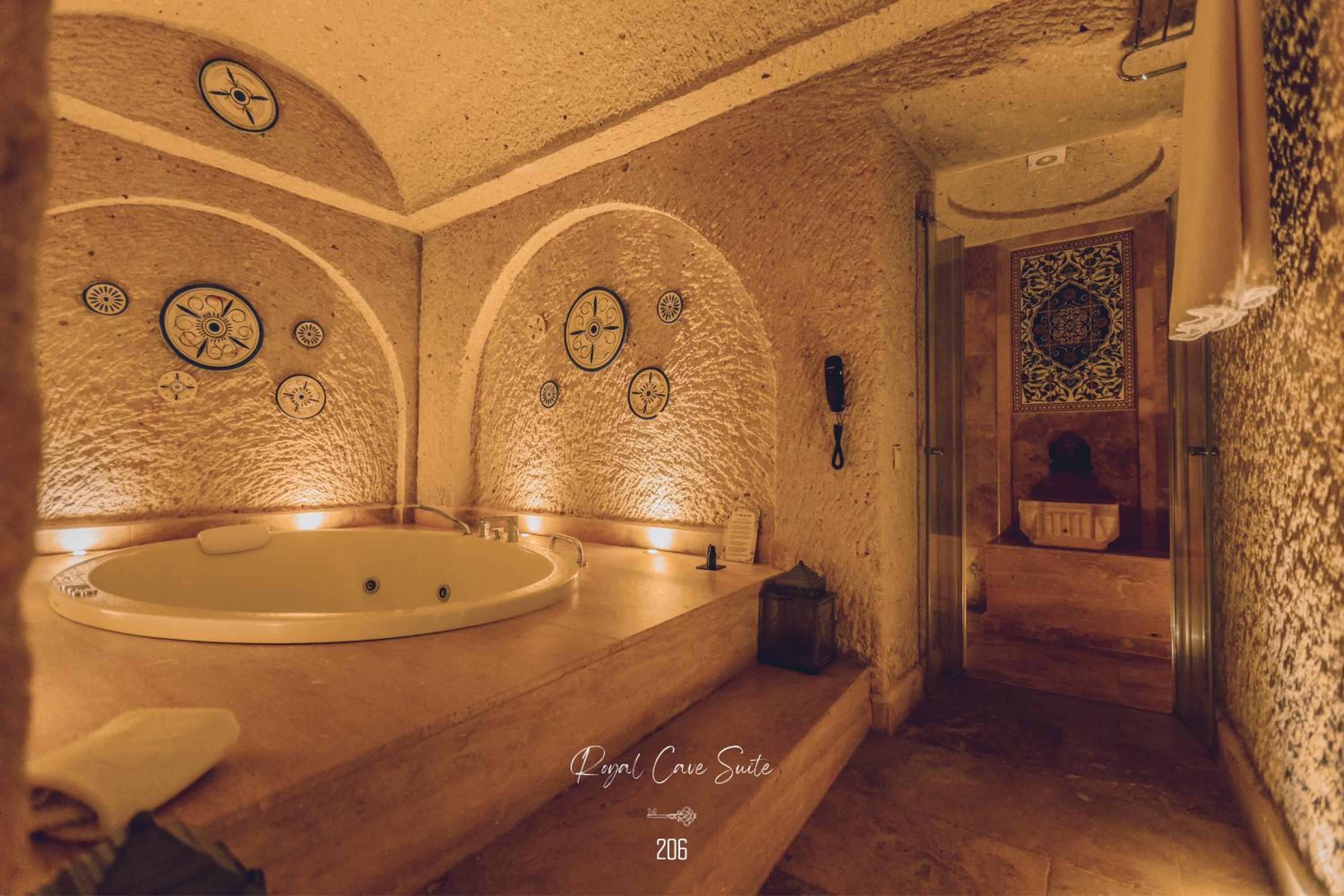 Royal Cave Suite with Jacuzzi