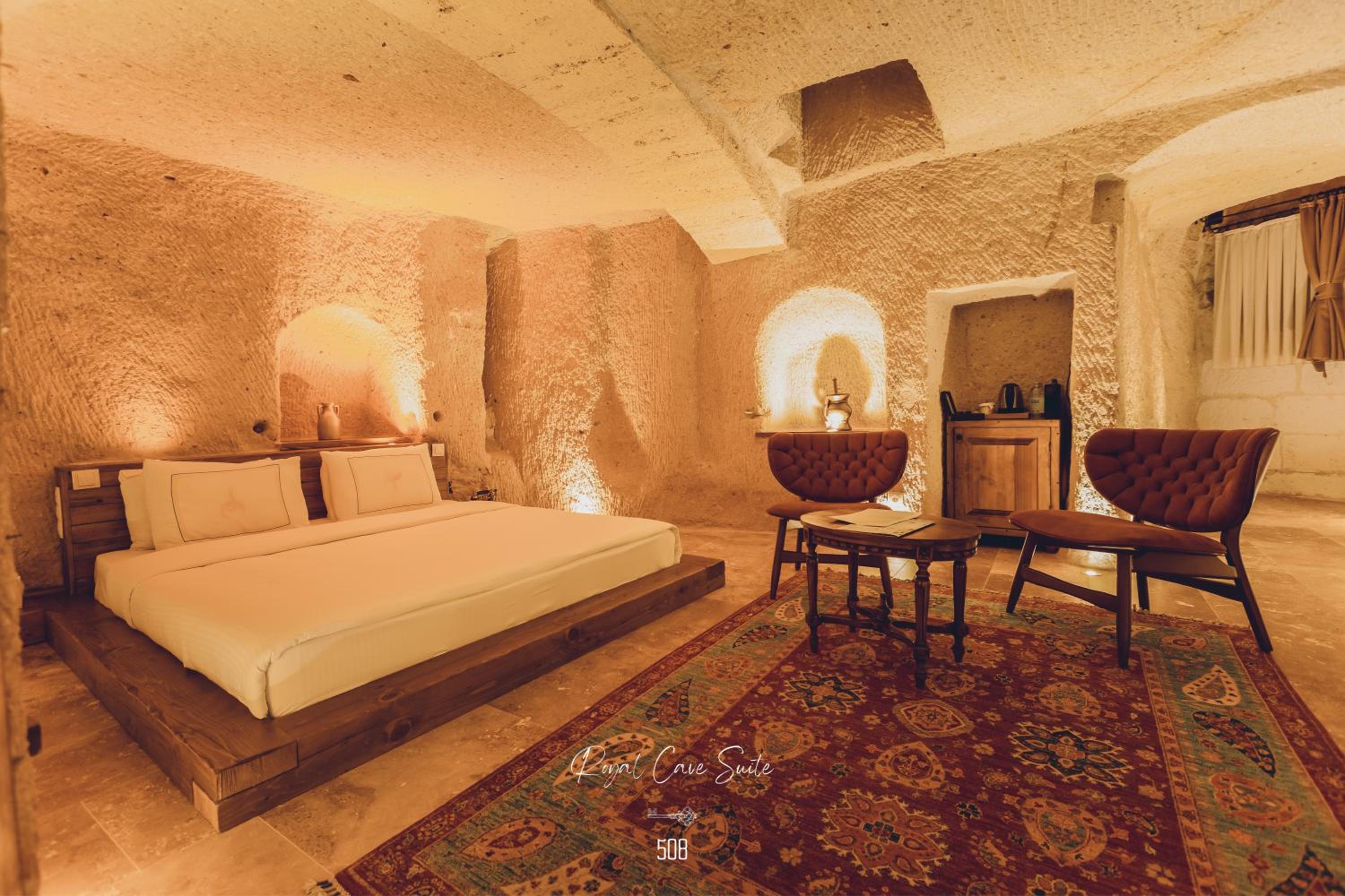 Royal Cave Suite with Jacuzzi