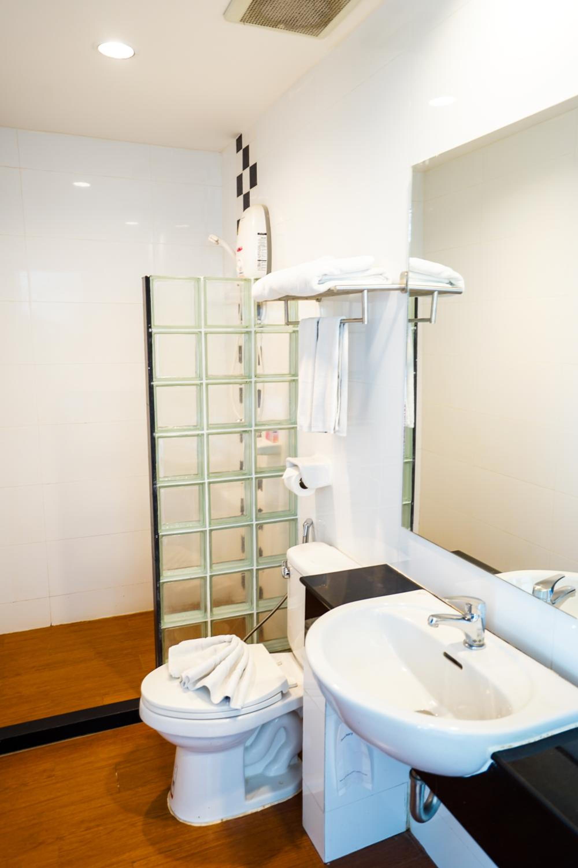 Deluxe Twin Room with Sea View