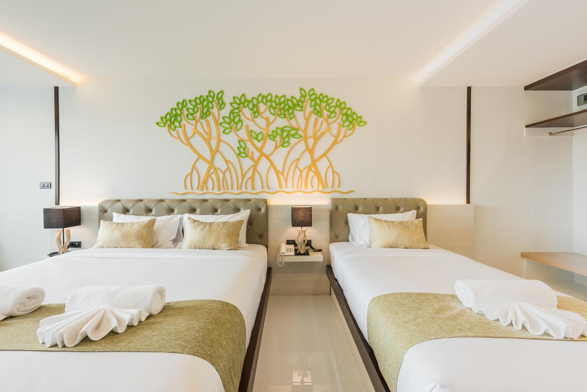 Deluxe Triple Room with Balcony