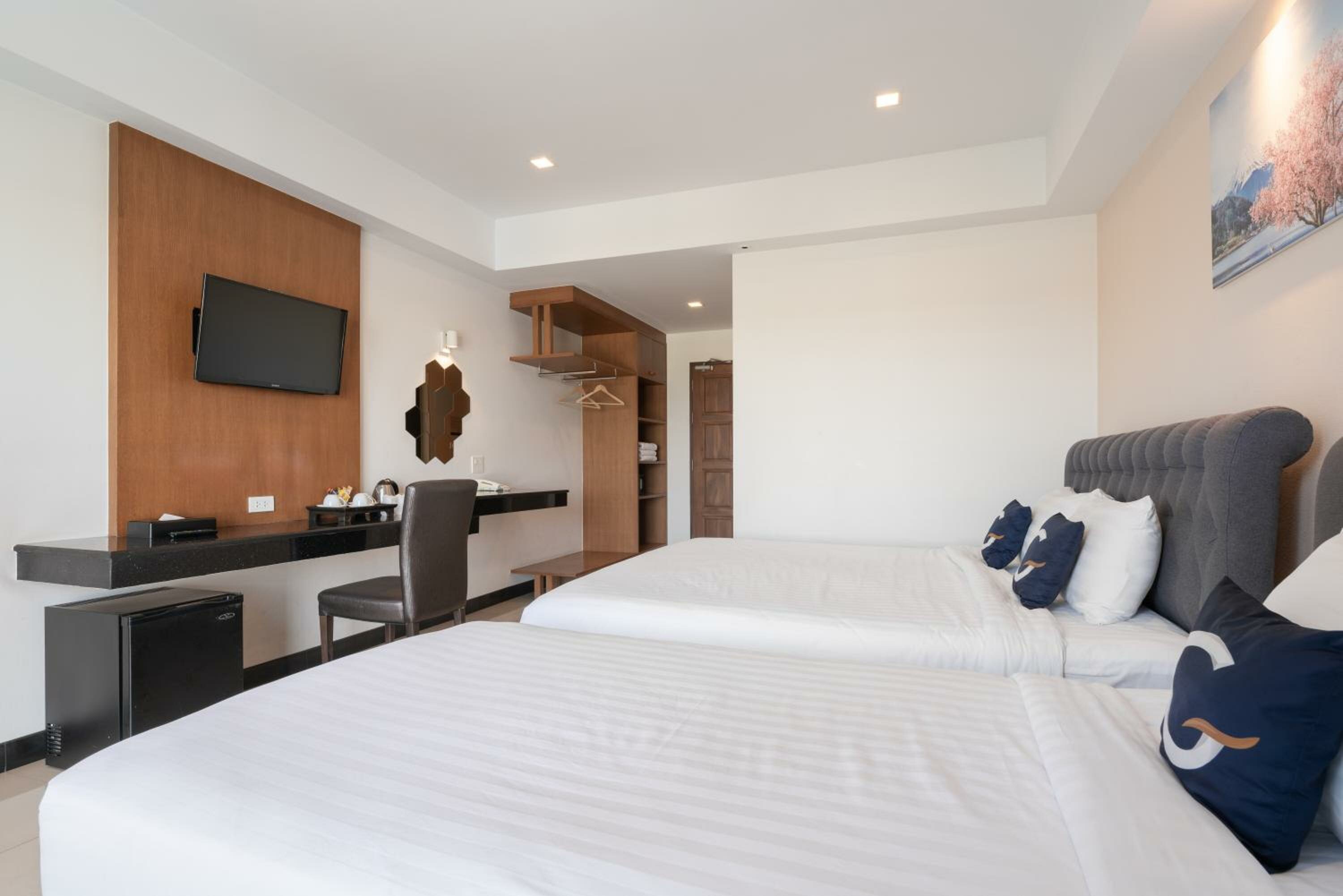 Deluxe Triple Room with Balcony