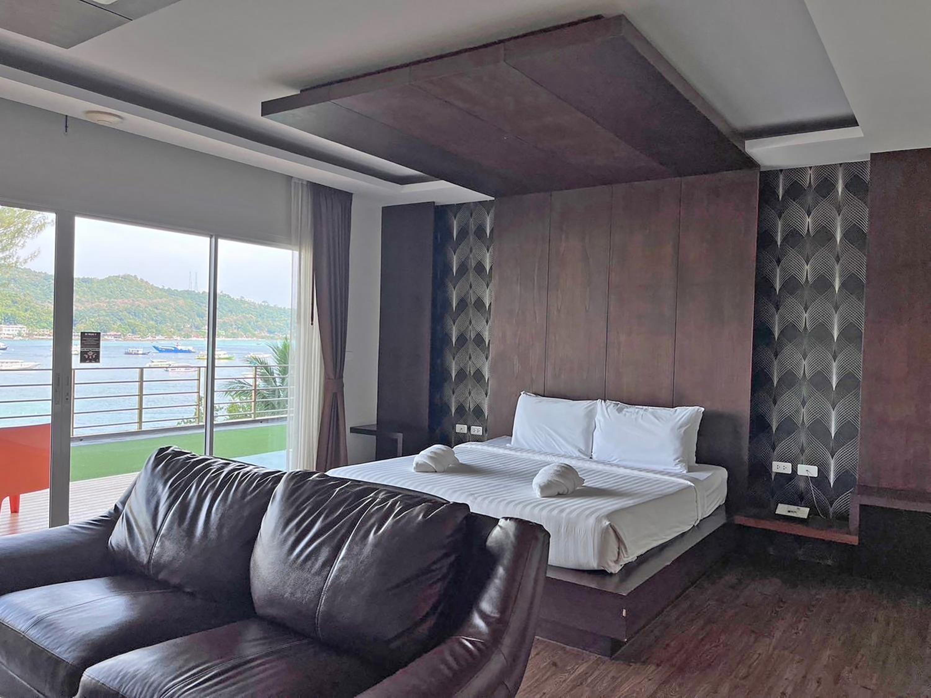 Luxury Double Room with Sea View