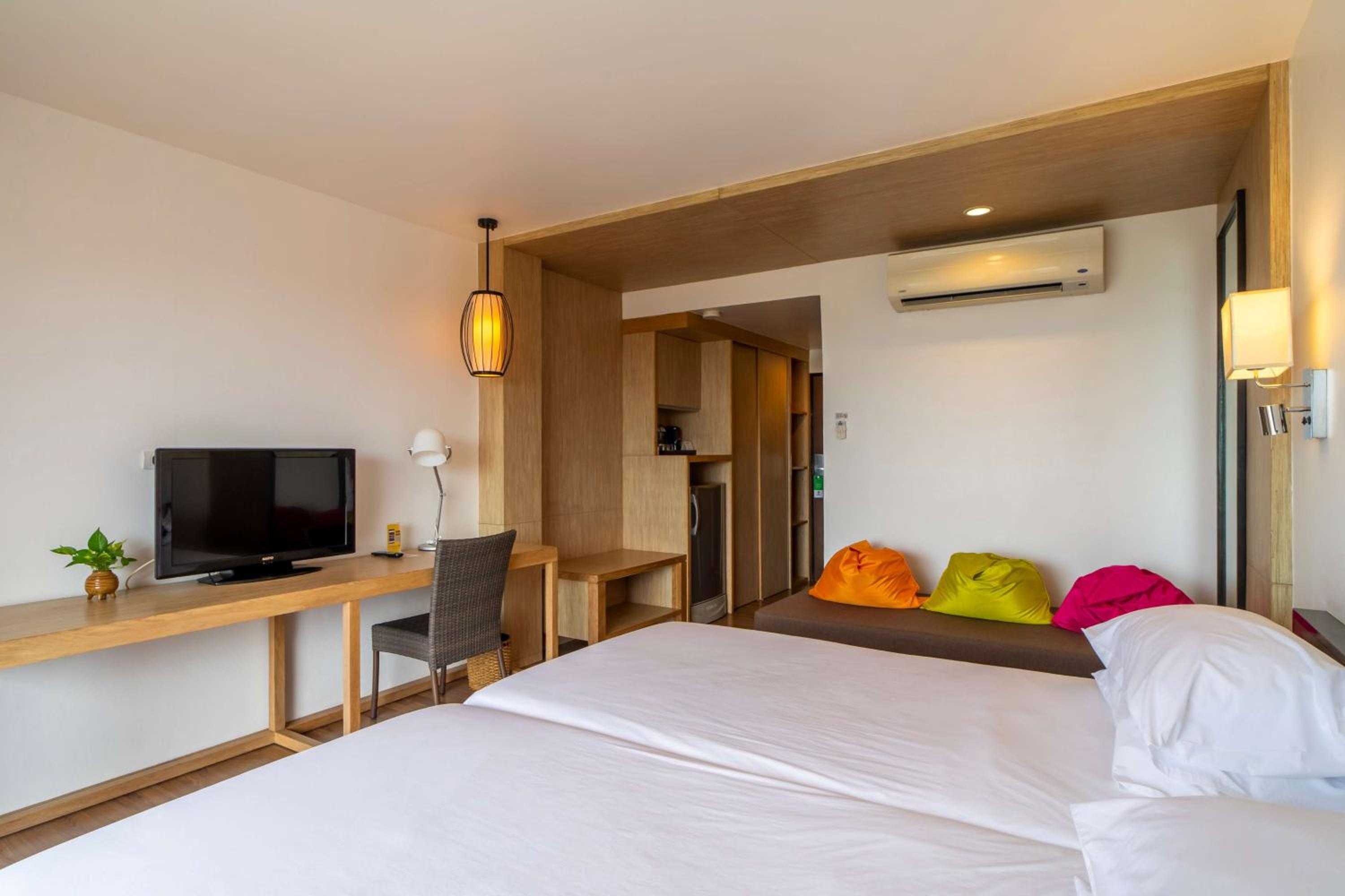 Deluxe Room With Two single Bed