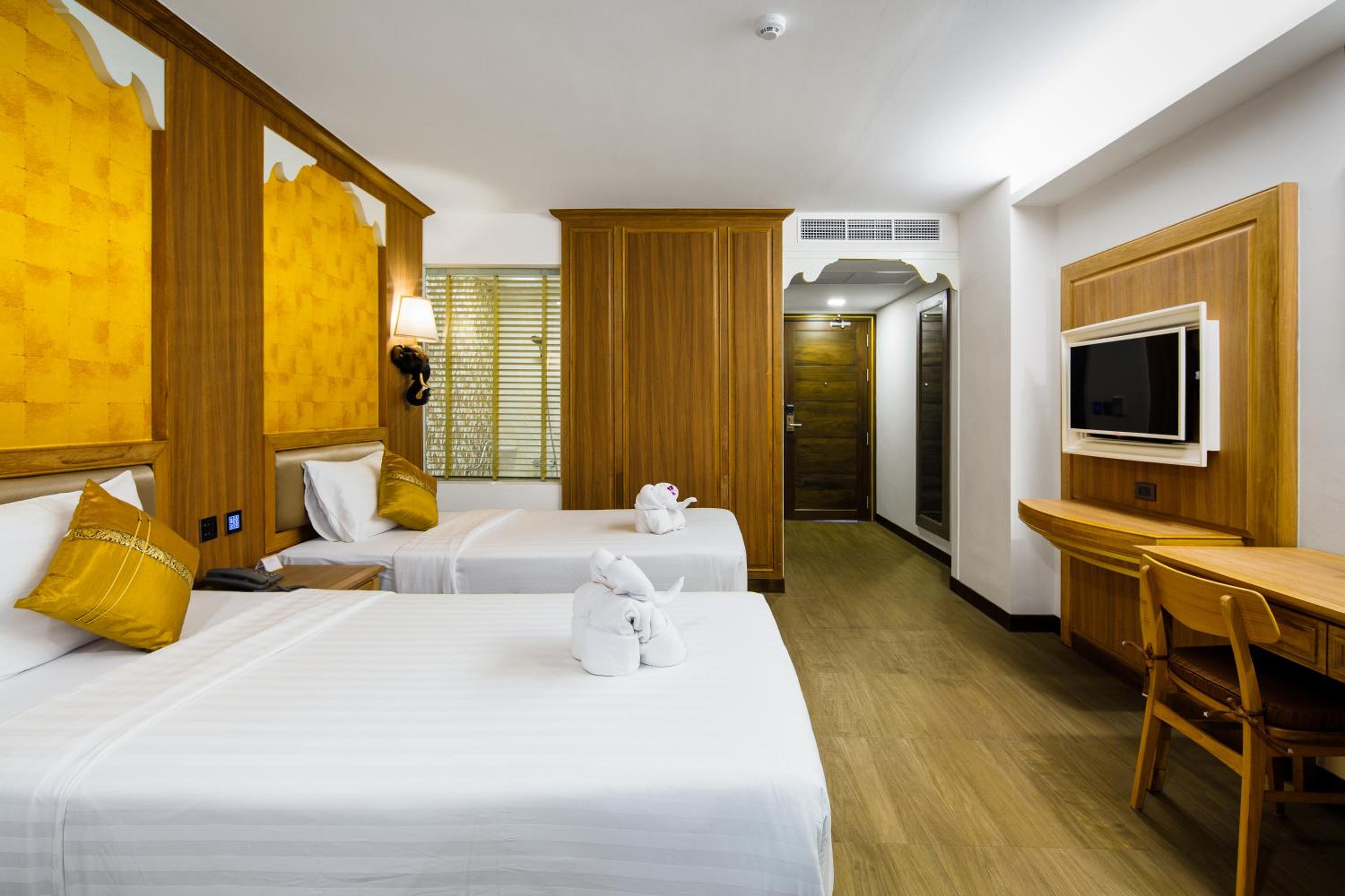 Deluxe Double or Twin Room