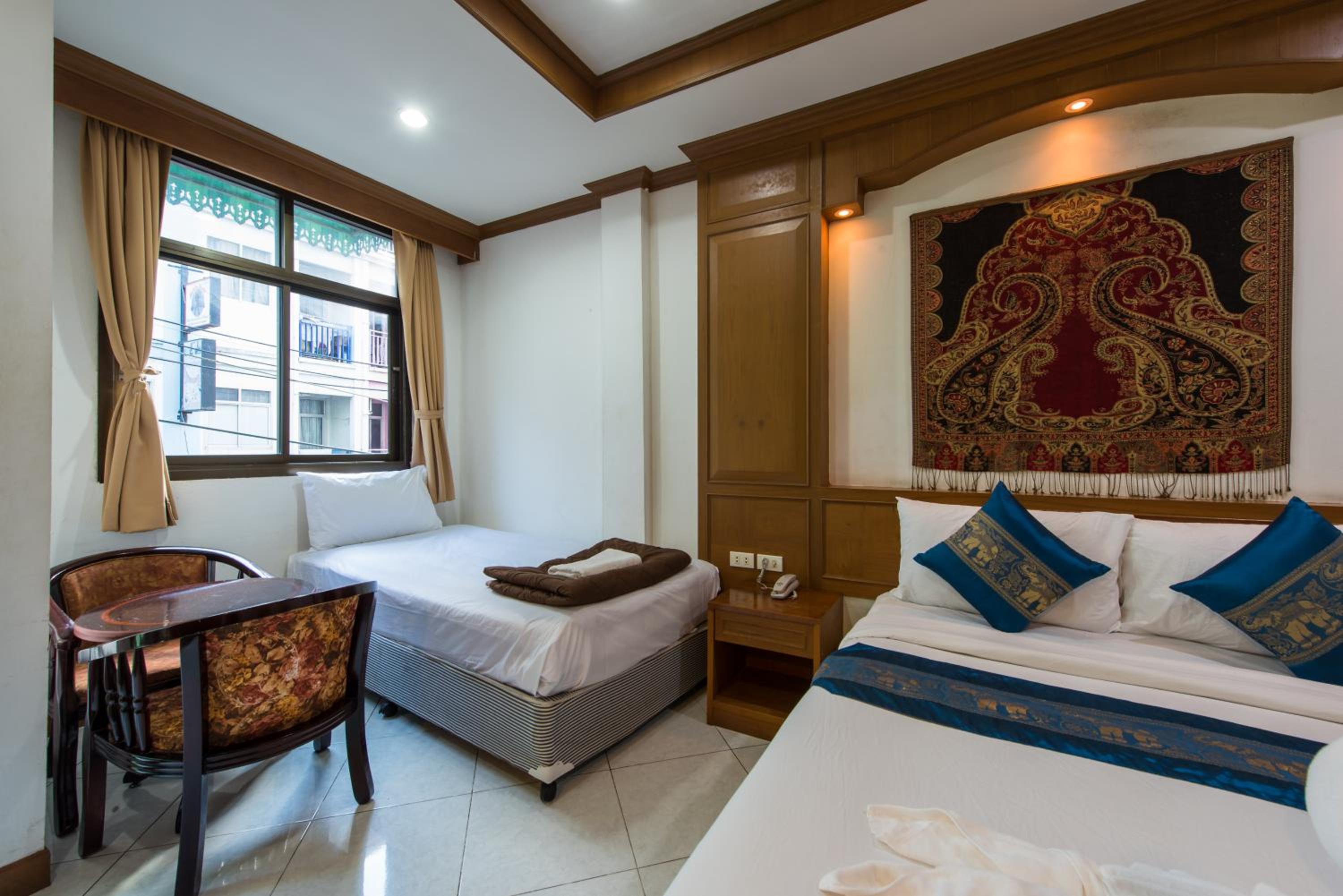 Triple Family Room