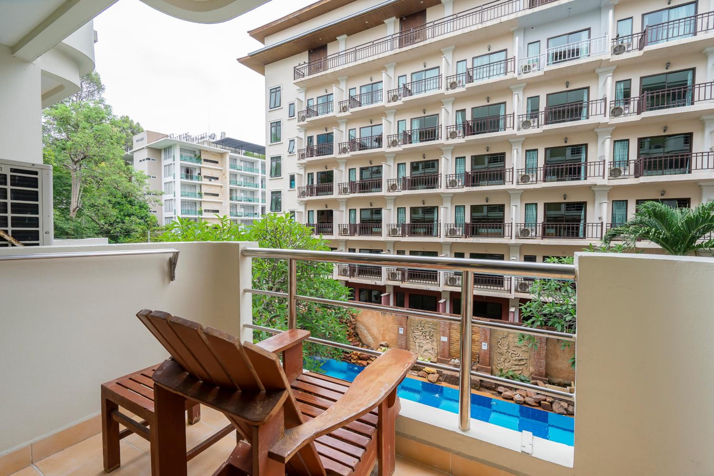 Double Room with Pool View