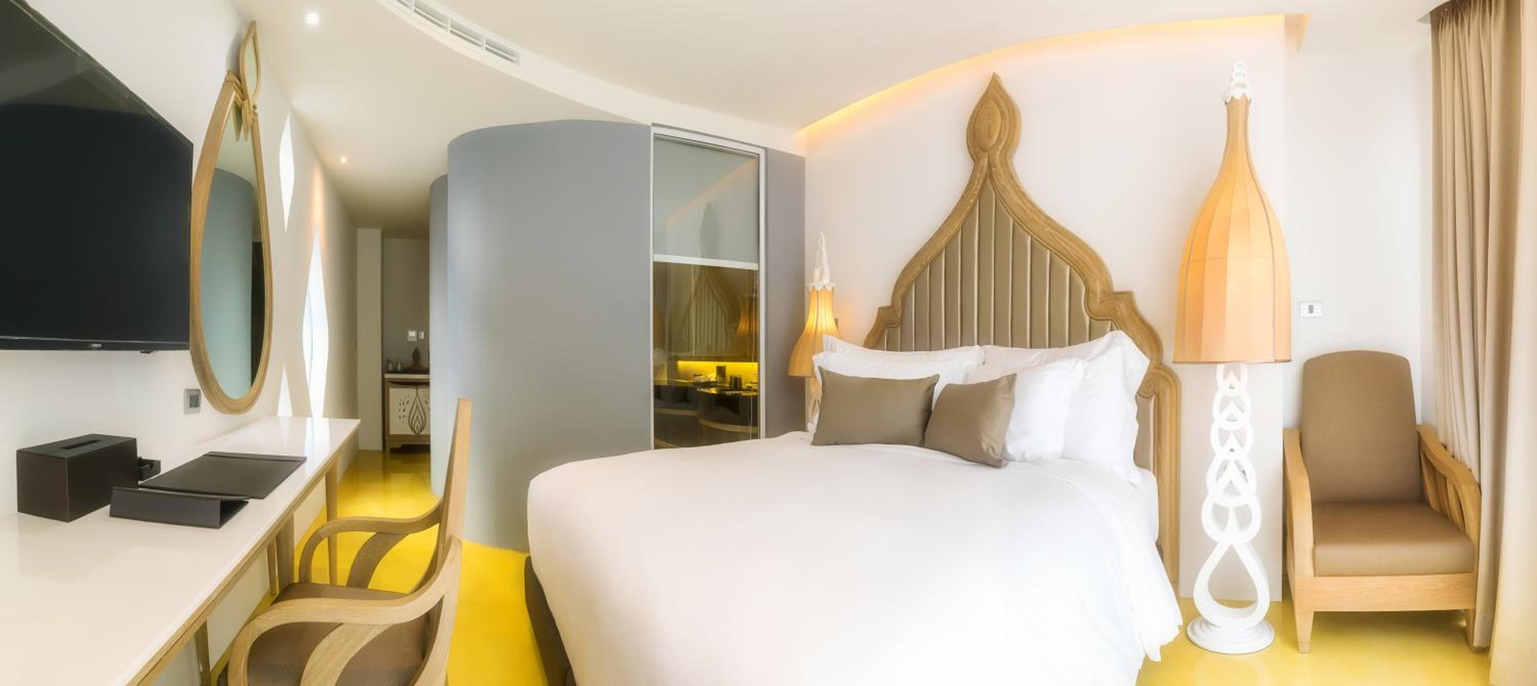 Deluxe Room with Balcony