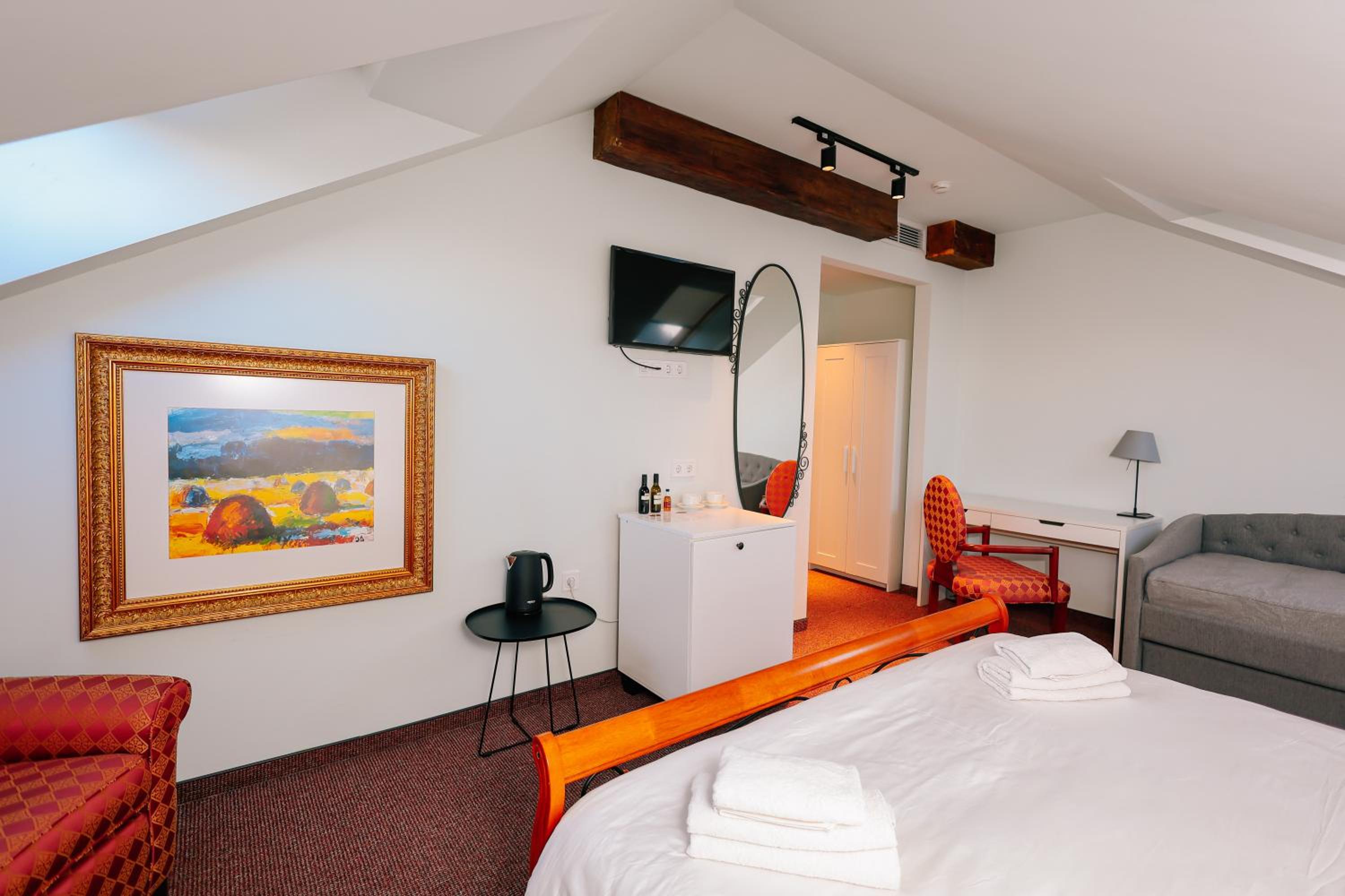Deluxe Triple Room