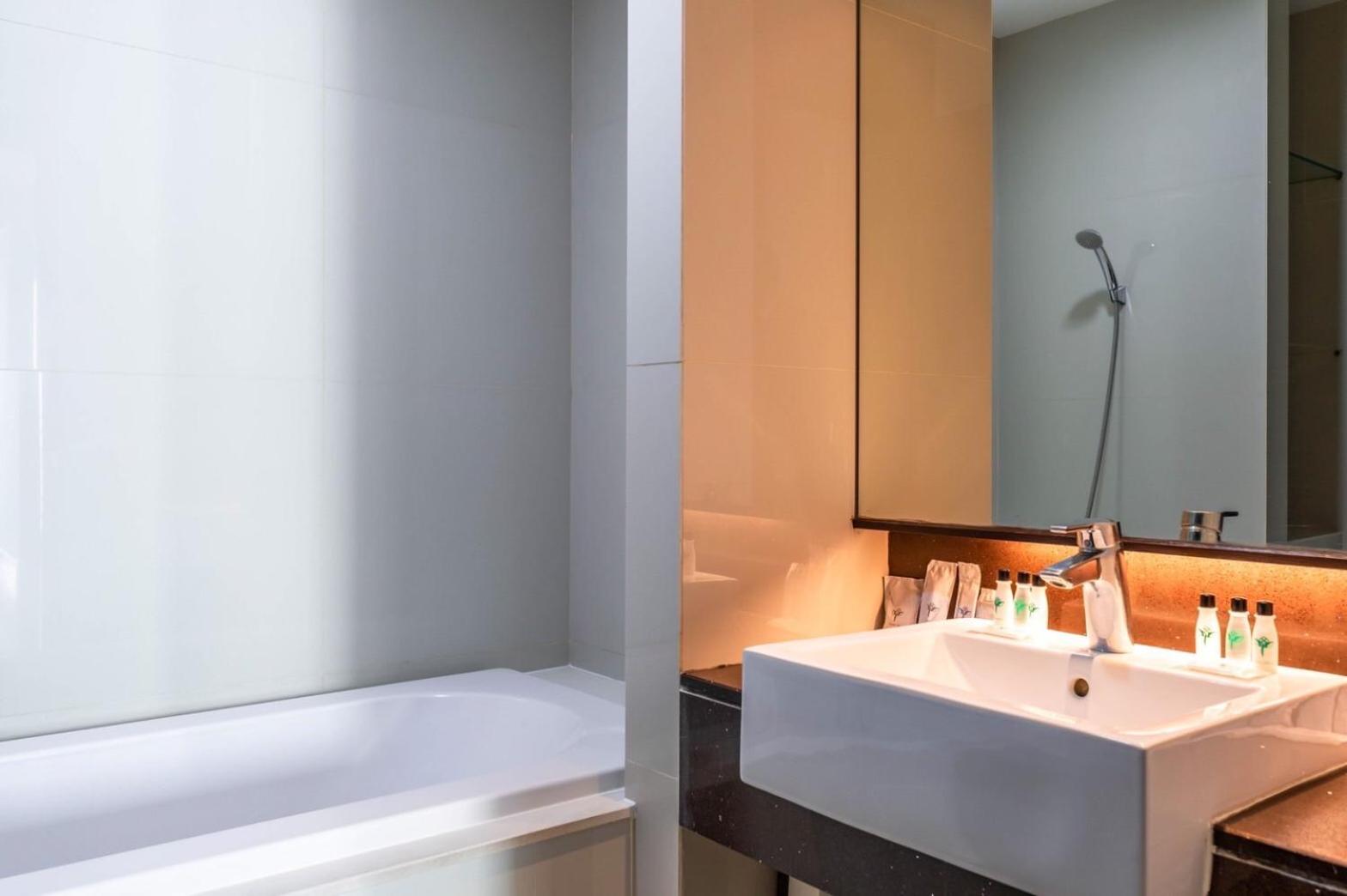 Complex Suite 1 Bedroom