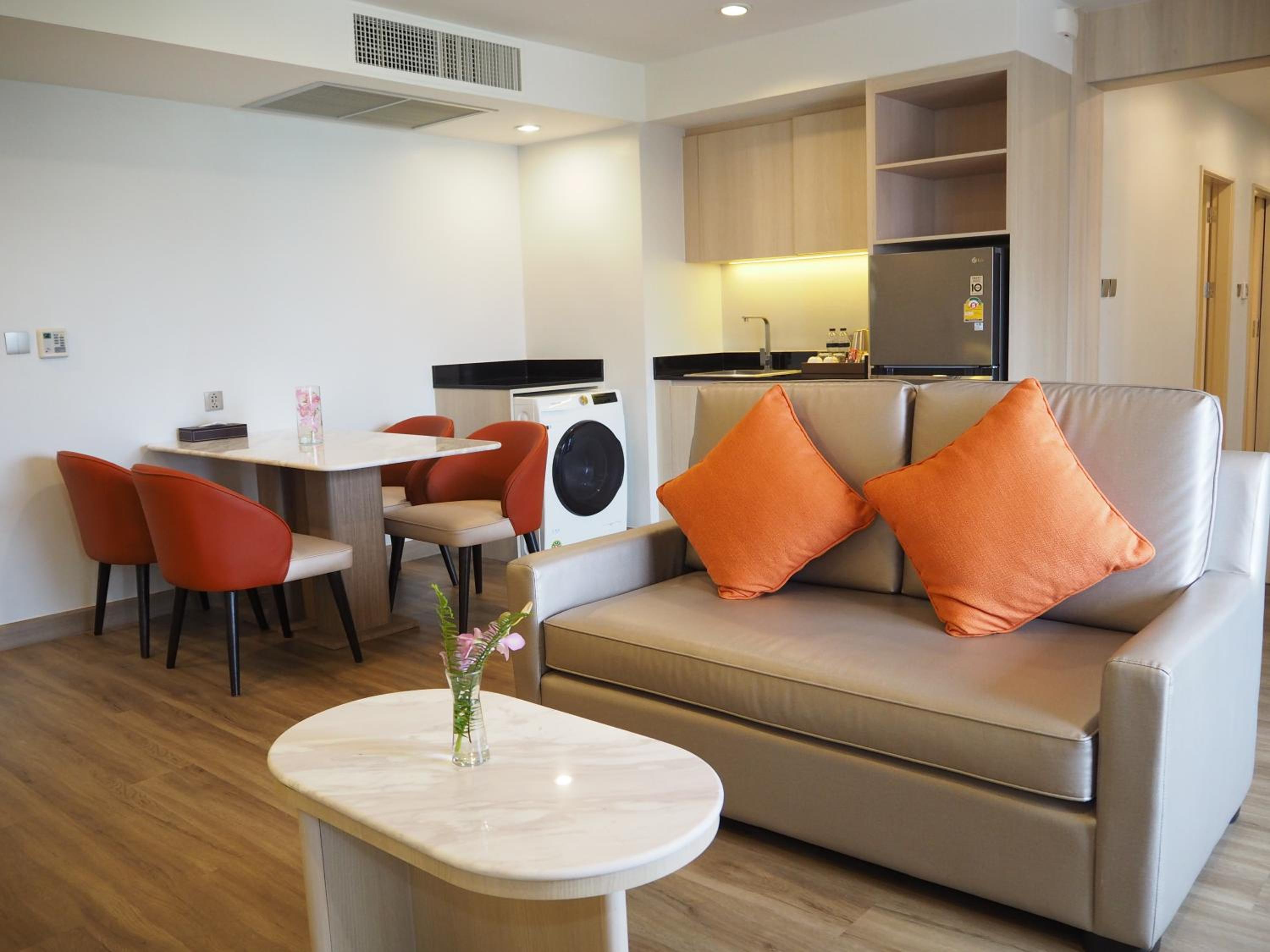 One-Bedroom Presidential Suite