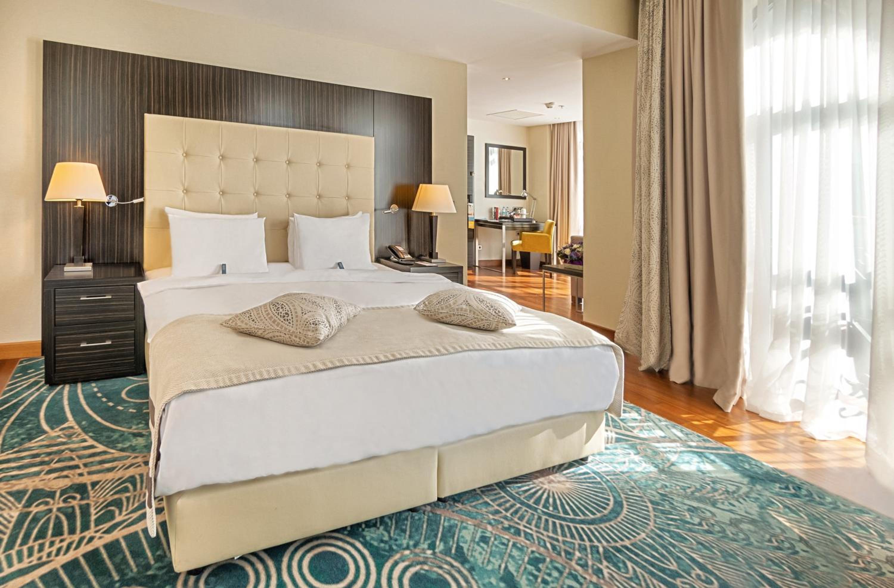 Premium King Room with River View