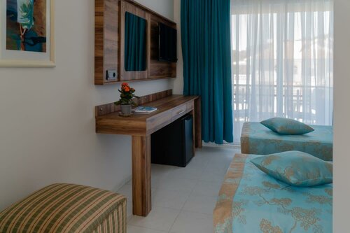 Standard Single Room в Elijah Hotel