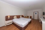 Family Room (4 Adults) в Transatlantik Hotel & SPA