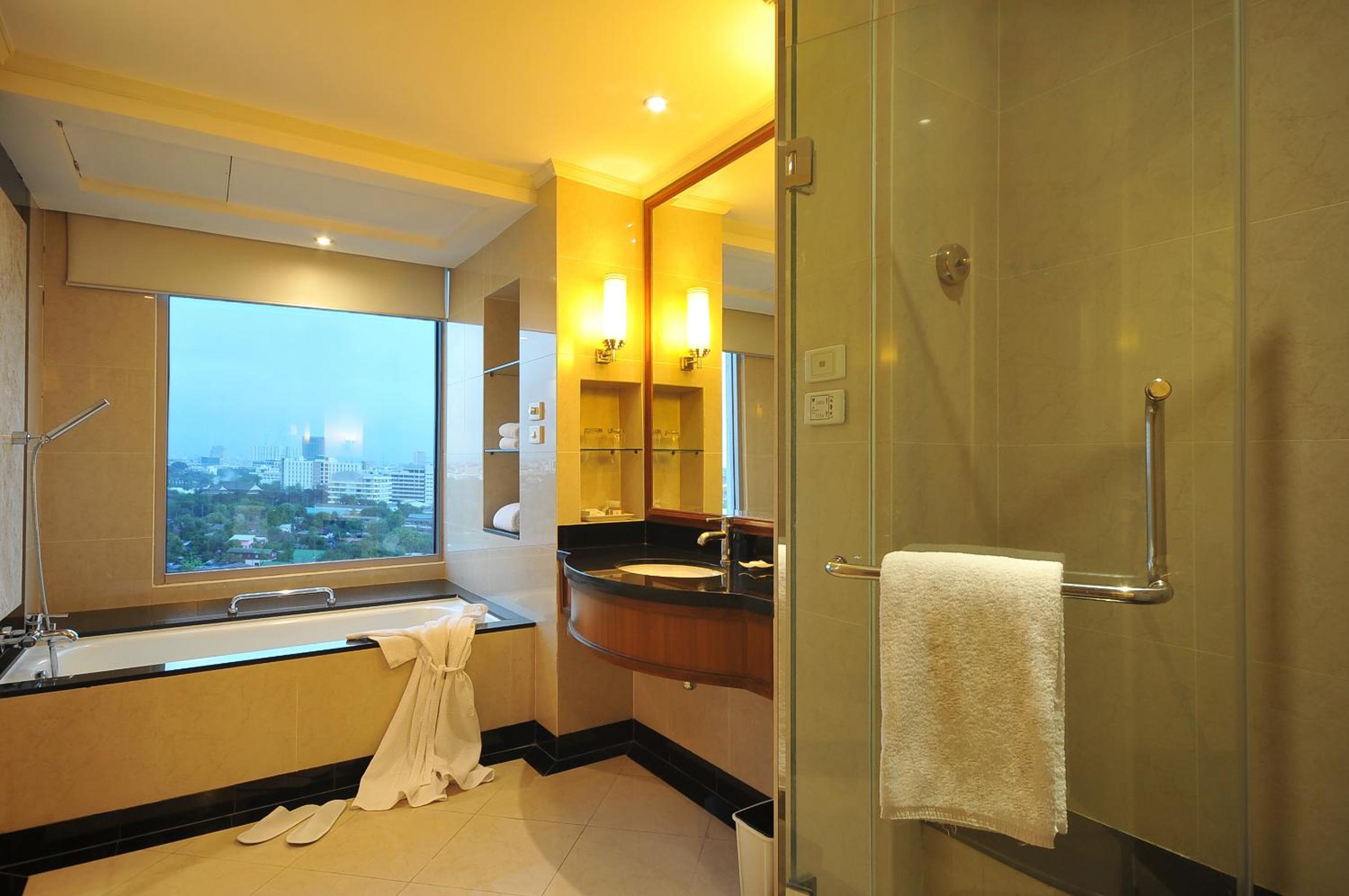 Executive Deluxe Double or Twin Room