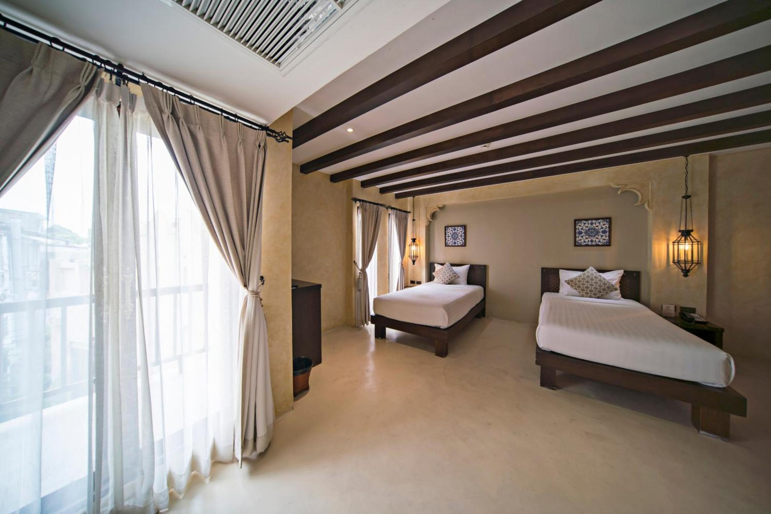 Deluxe Twin Room