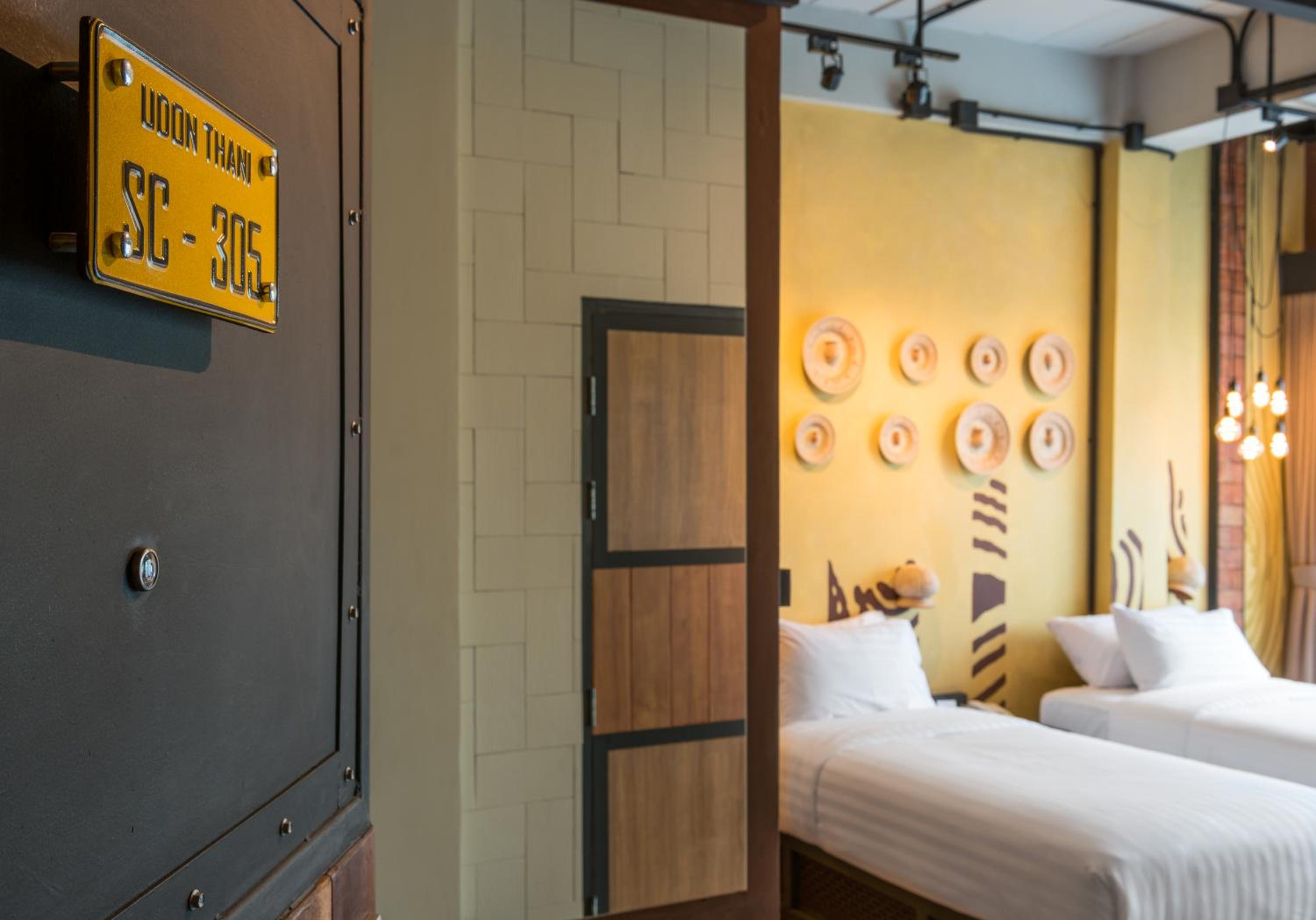 Deluxe Double or Twin Room with Balcony
