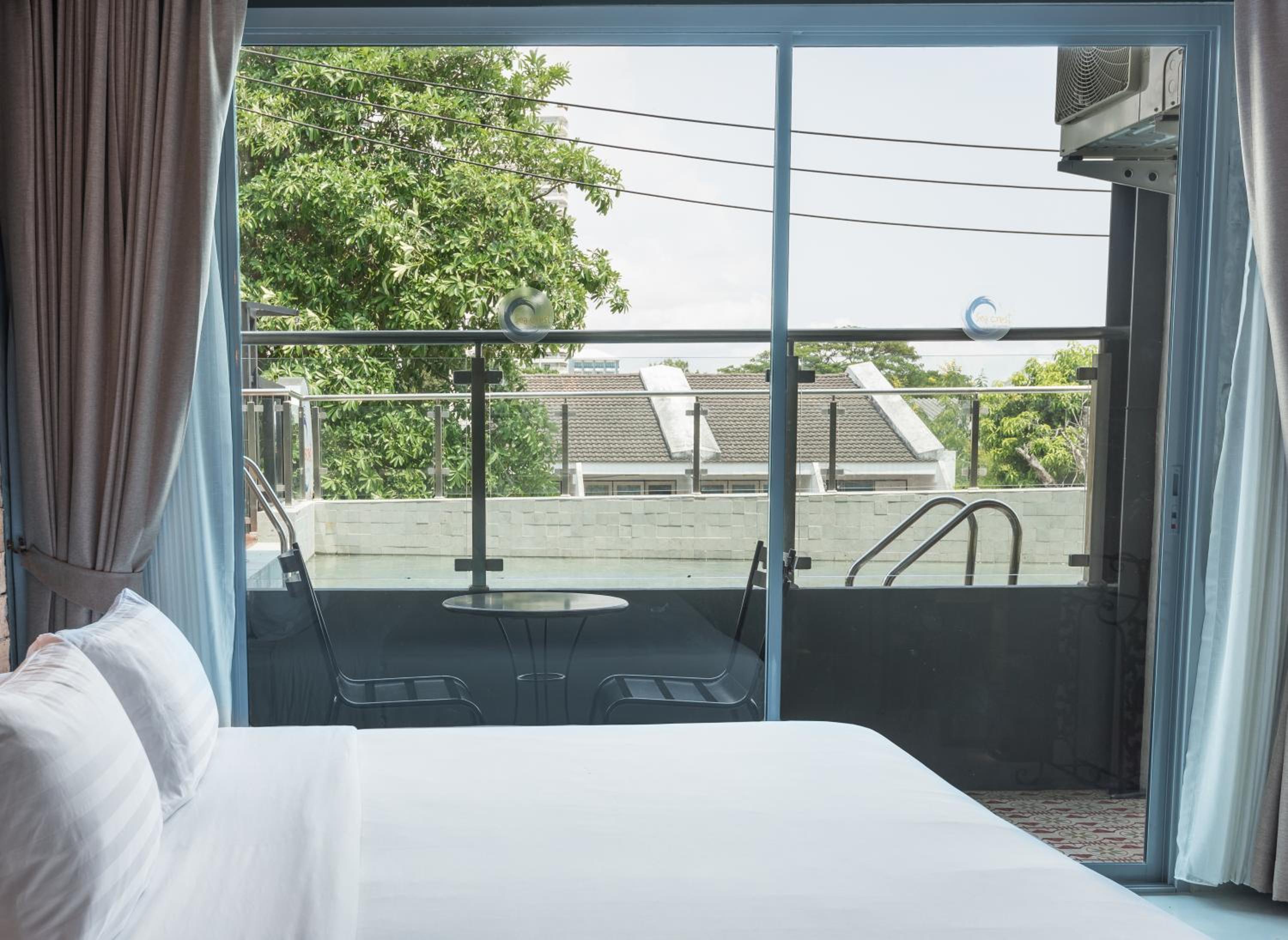 Deluxe Double or Twin Room with Sea View